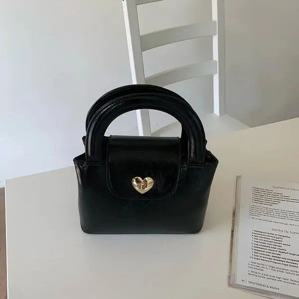 Vintage Heart Lock Pu Leather Handbag Size ONE SIZE - 4 Thumbnail