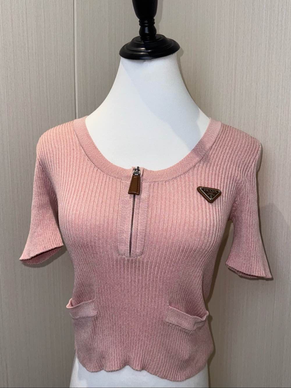 Prada Prada Pink Ribbed Zip Sweater Size 36 Size XS / US 0-2 / IT 36-38 - 1 Thumbnail
