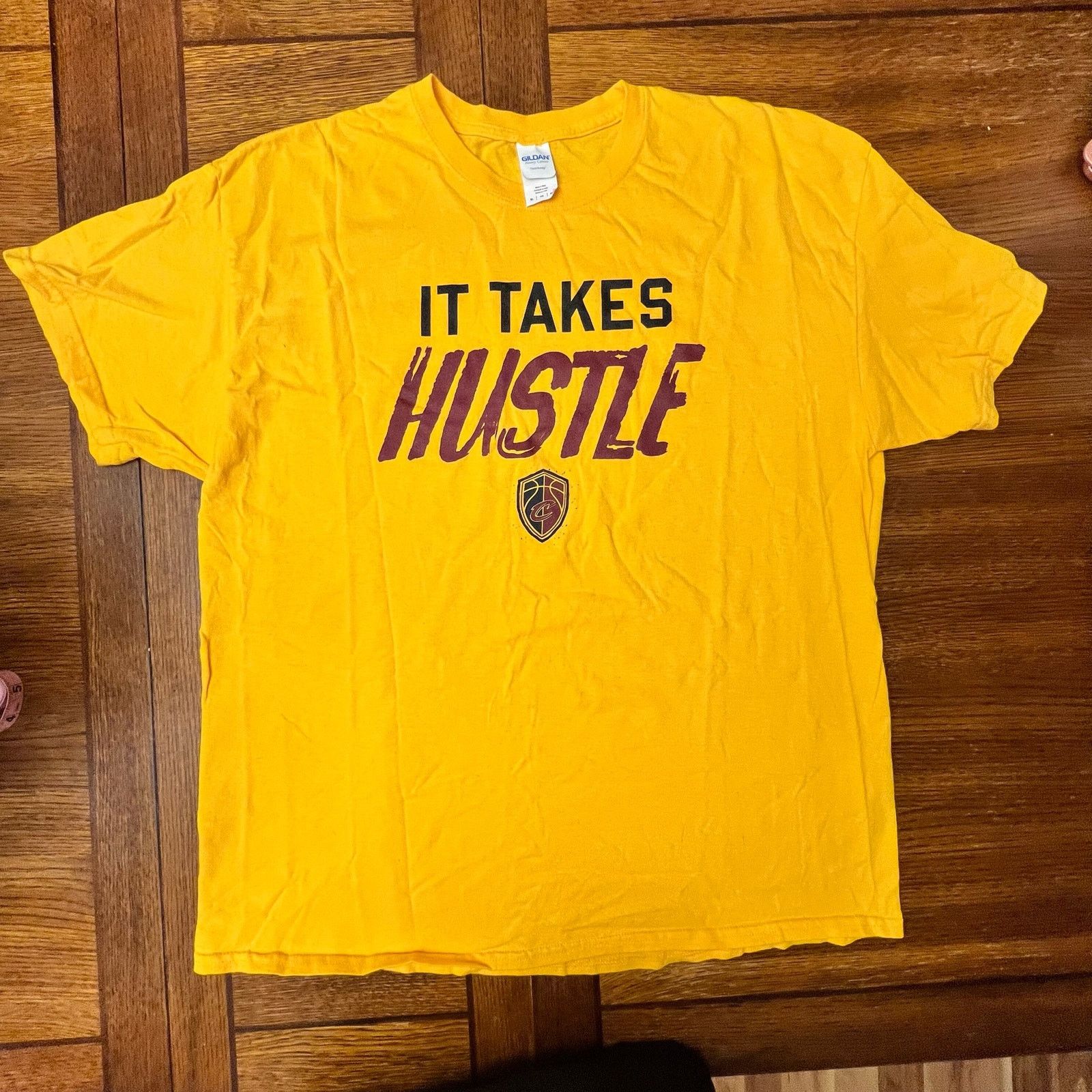 Gildan Gildan Cleveland Cavaliers Graphic T Shirt Mens XL Size US XL / EU 56 / 4 - 7 Thumbnail