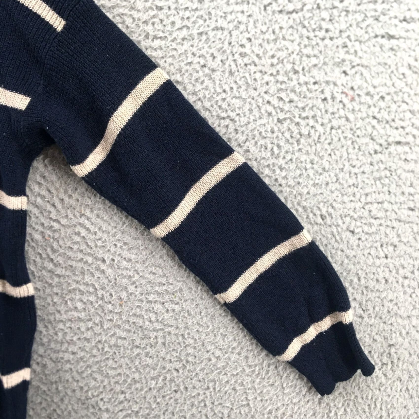 American Eagle Outfitters American Eagle Outfitters Pullover Sweater Women Small Blue Striped Knit Crew Neck All Seasons Size S / US 4 / IT 40 - 4 Thumbnail