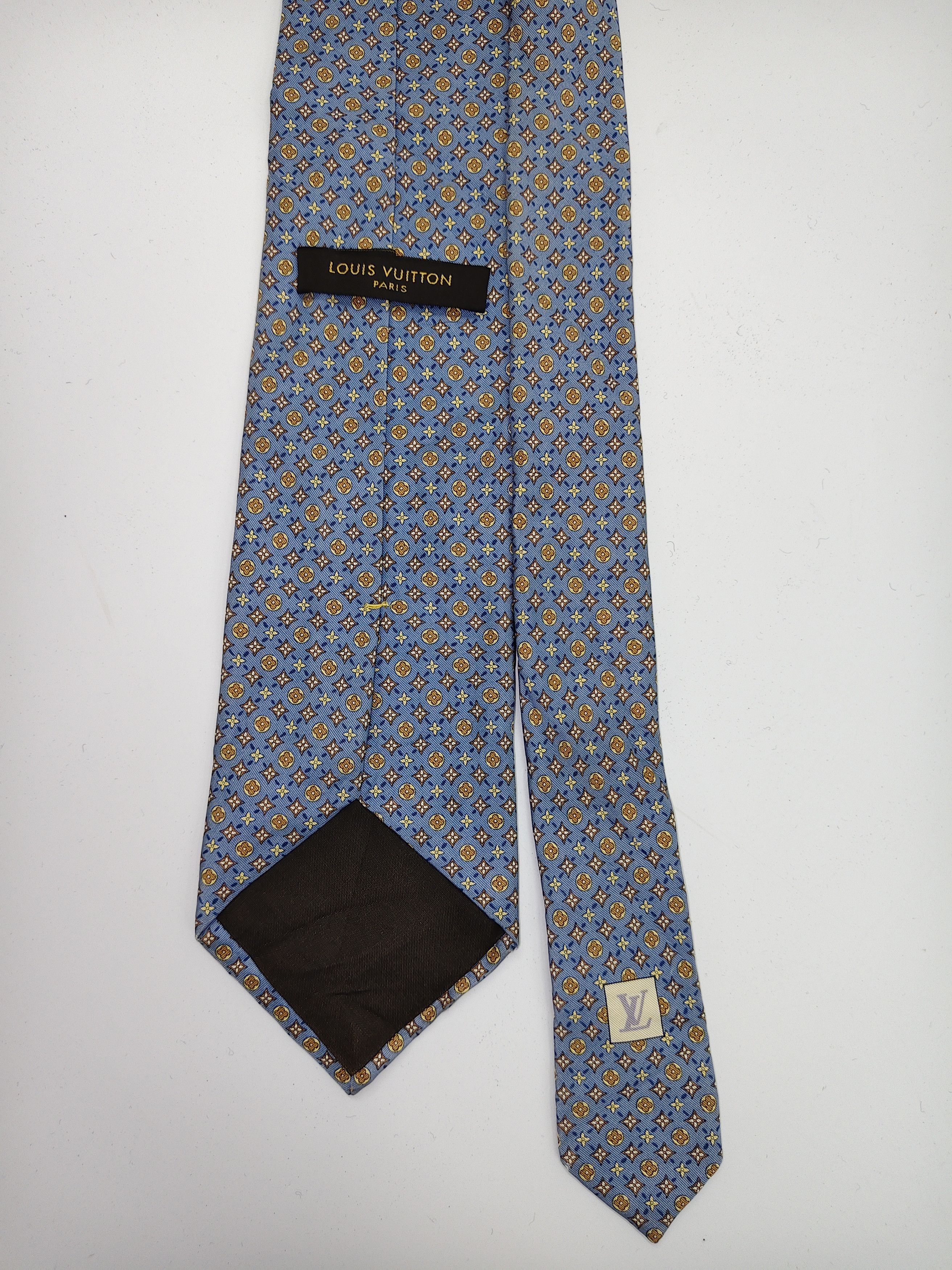 Louis Vuitton Louis Vuitton Silk Made in Italy Size ONE SIZE - 3 Thumbnail