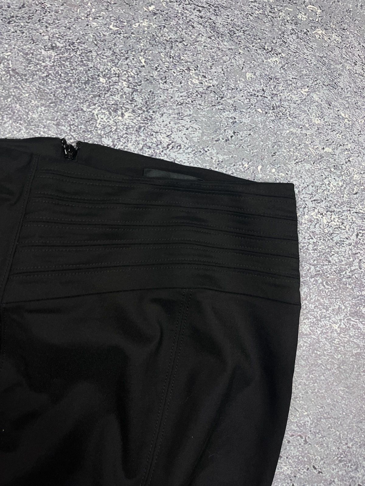 Gucci Gucci Tom Ford Black Medi Skirt Designer Classic Luxury Size 28" / US 6 / IT 42 - 2 Thumbnail