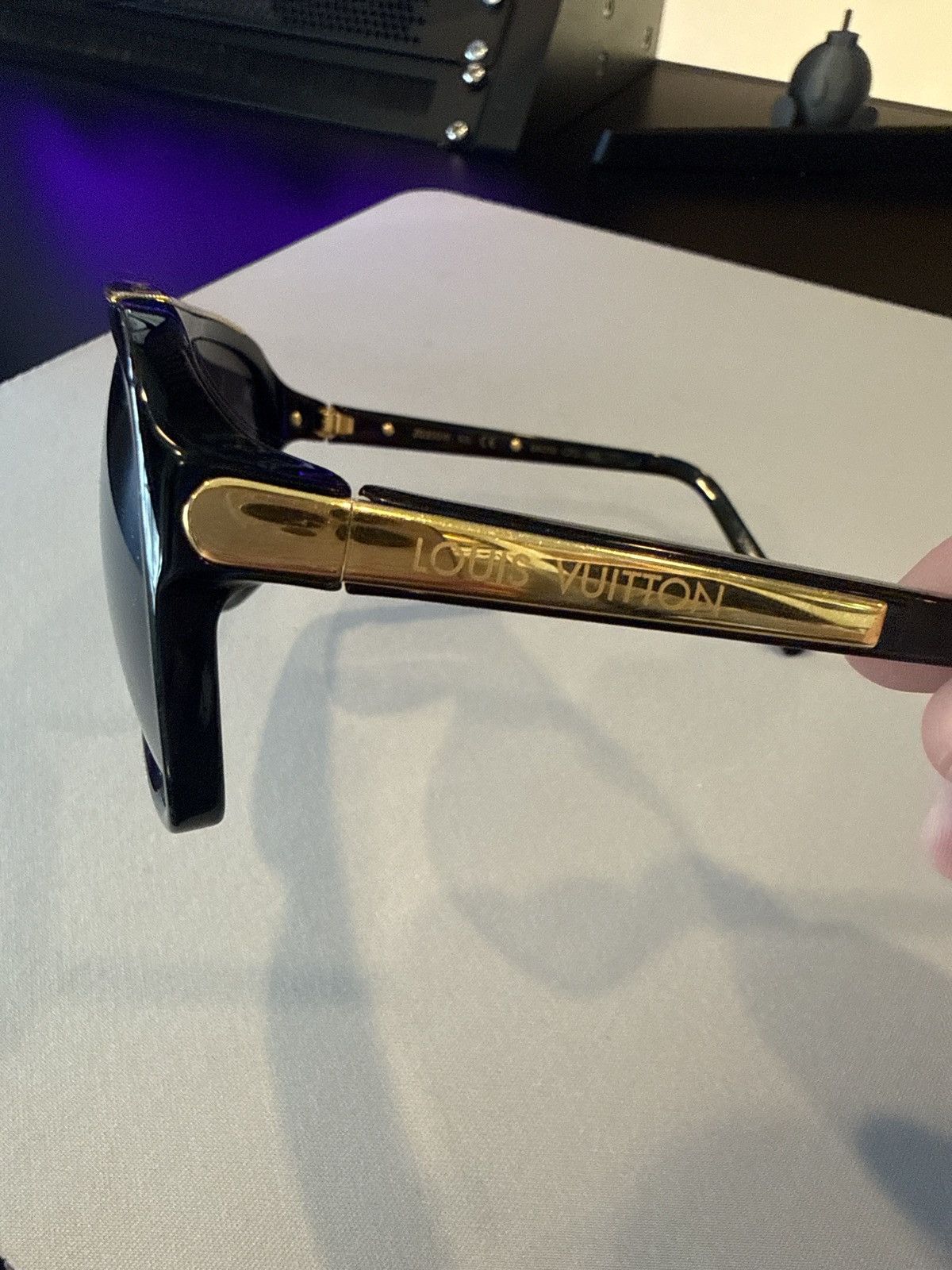 Louis Vuitton LV Evidence Sunglasses Size ONE SIZE - 6 Thumbnail