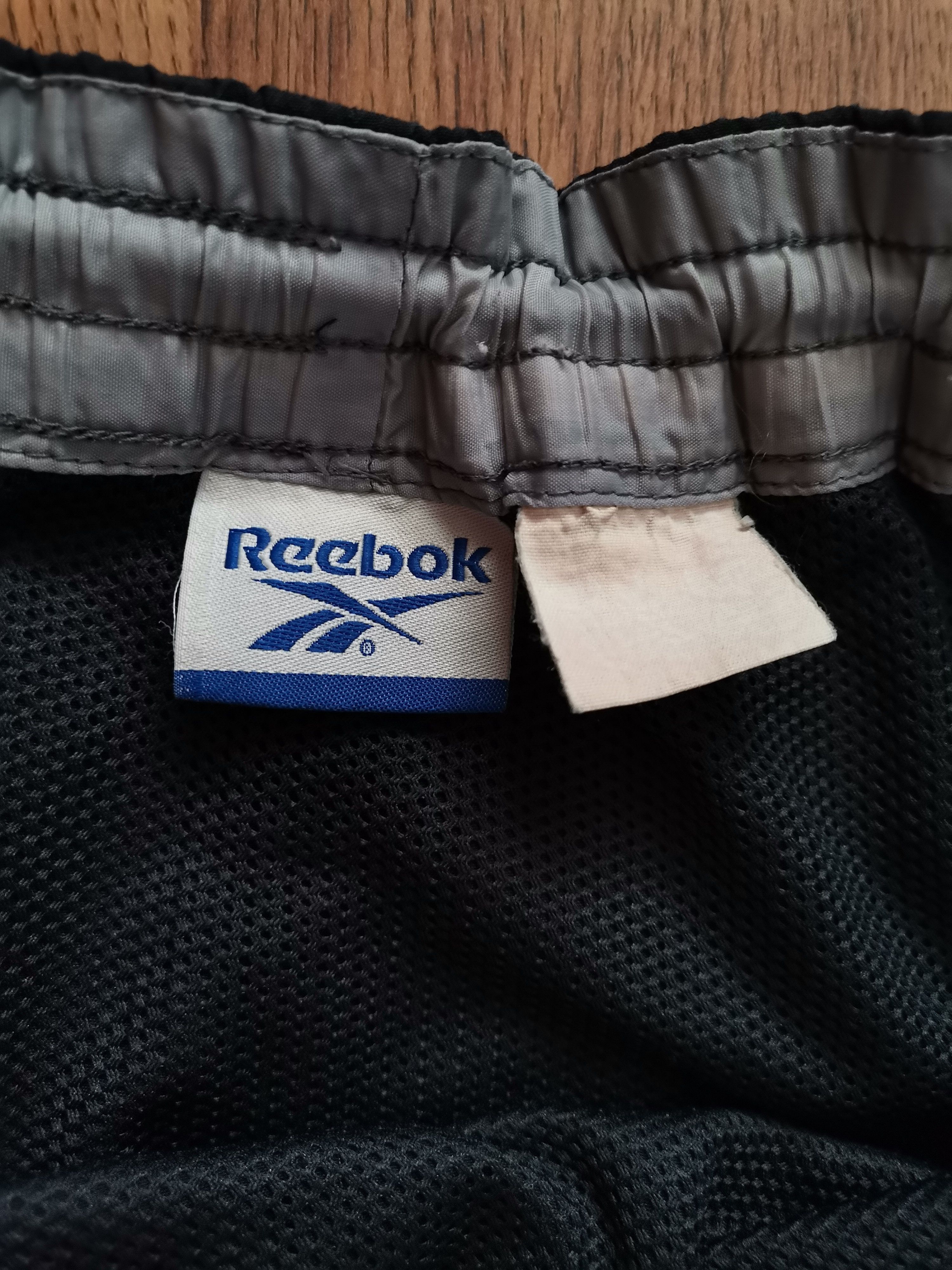 Reebok Vintage Reebok Shorts Size US 34 / EU 50 - 3 Thumbnail