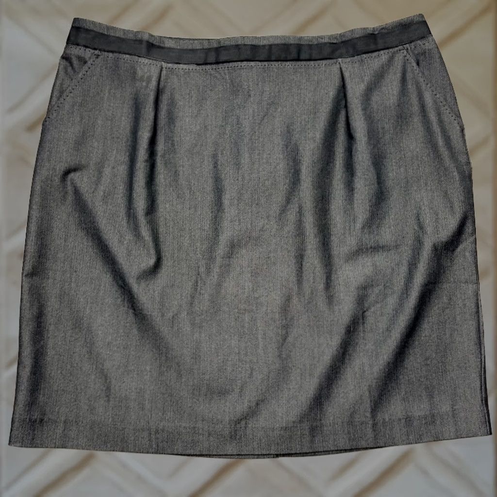 Avenue VINTAGE Avenue Dark Gray Pencil Skirt NWT Knee Length Career Skirt Women's Plus Size 24 Womens Size 42" / US 20 - 1 Thumbnail