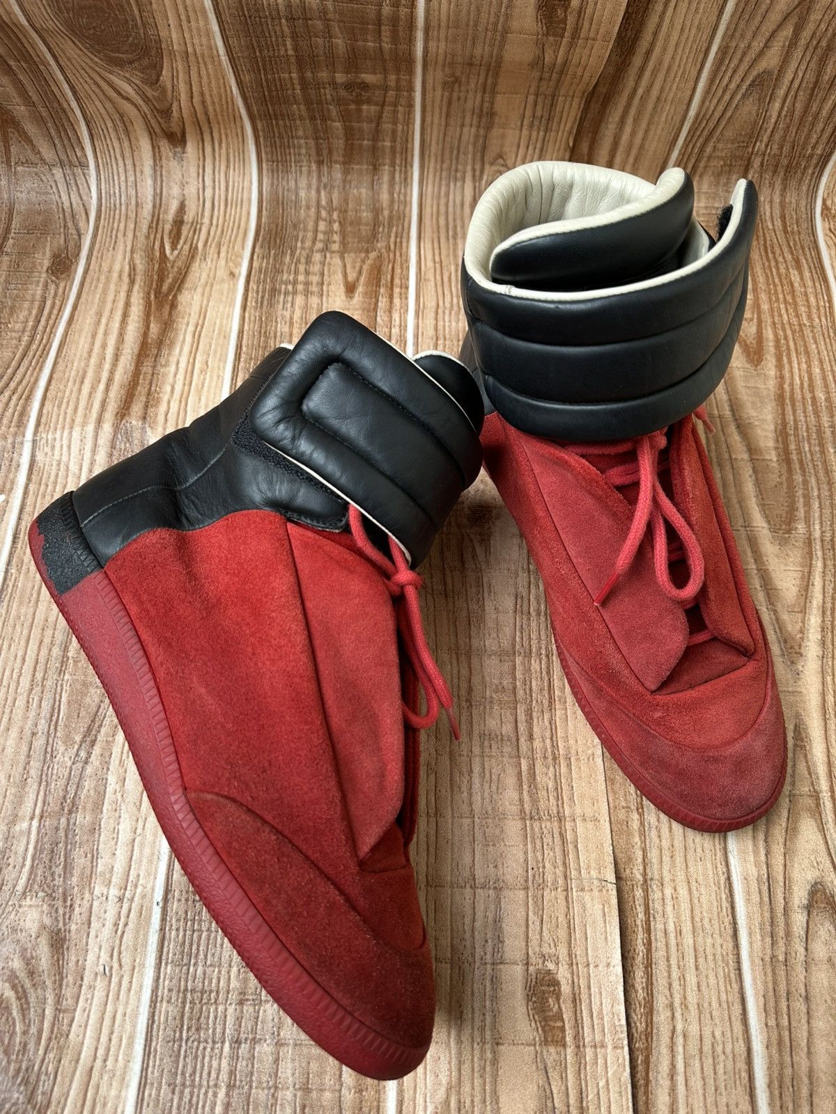 Maison Margiela 👀Maison Margiela Red Leather Suede Futures Hightops Size US 9 / EU 42 - 2 Thumbnail