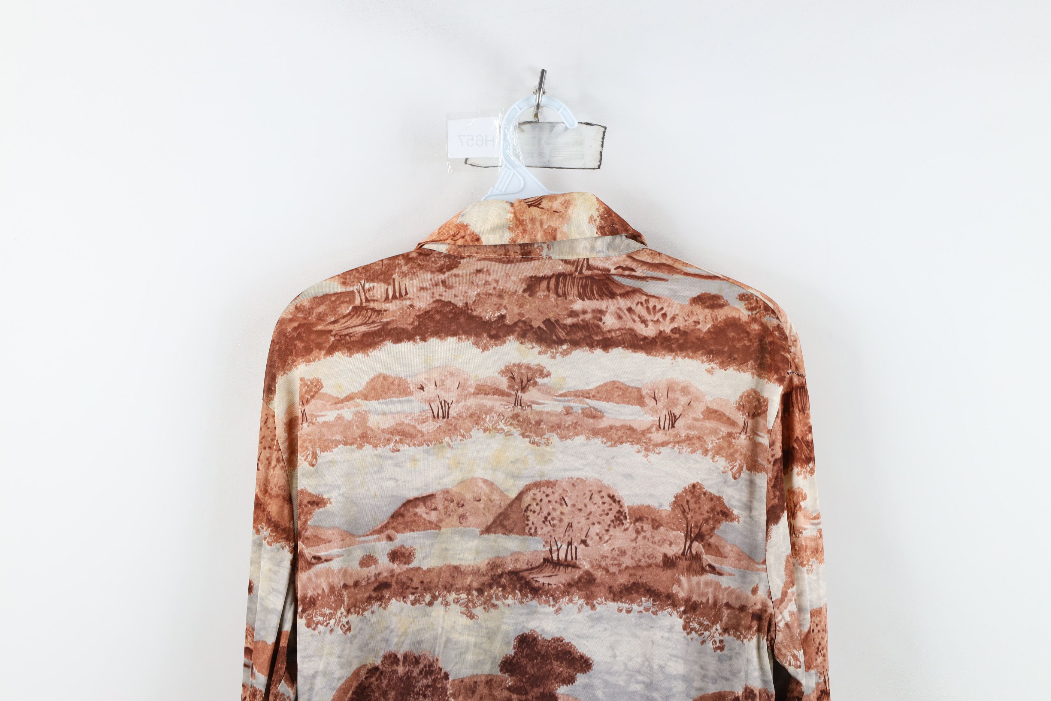 Vintage Vintage 70s Streetwear All Over Print Knit Button Shirt USA Size US L / EU 52-54 / 3 - 14 Thumbnail