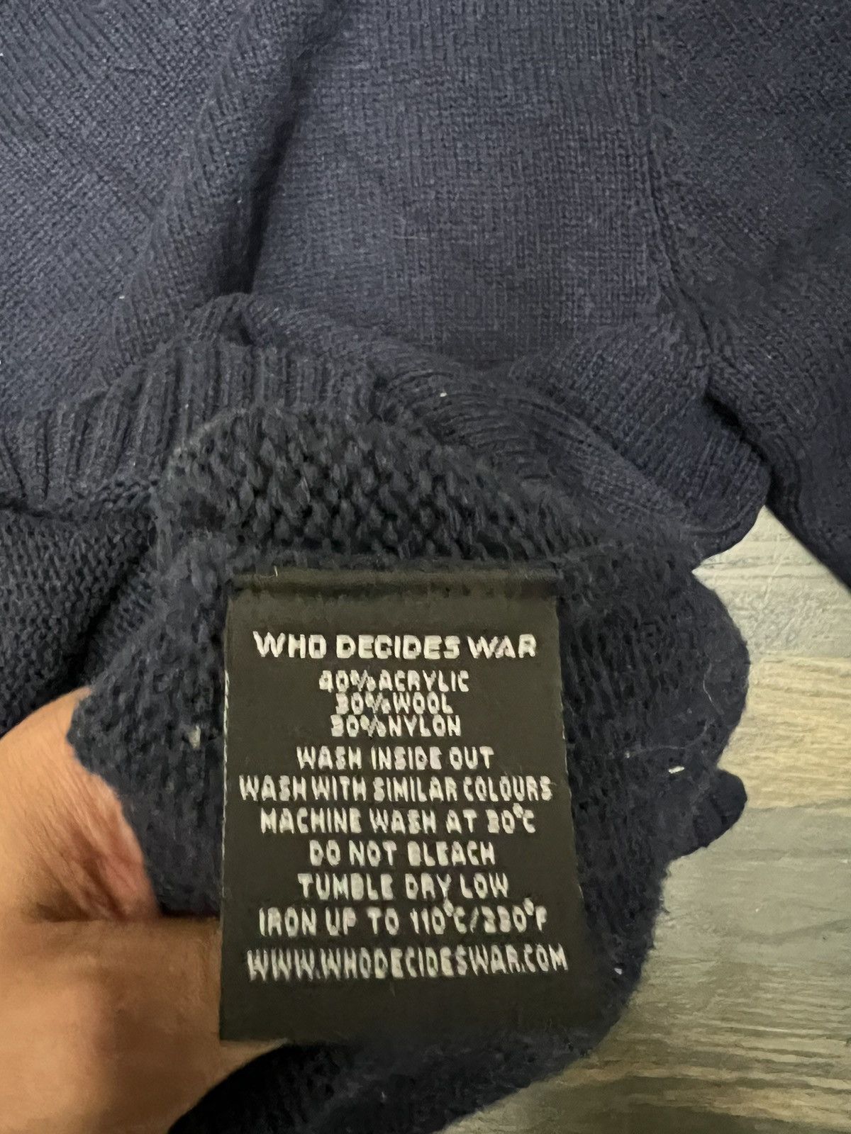 Who Decides War Who decides war burning flag sweatshirt Size US XL / EU 56 / 4 - 7 Thumbnail