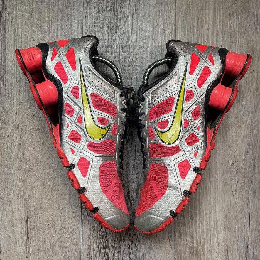 Nike NIKE • Shox Turbo 12 "Solar Red" (9M) Size US 9 / EU 42 - 10 Thumbnail