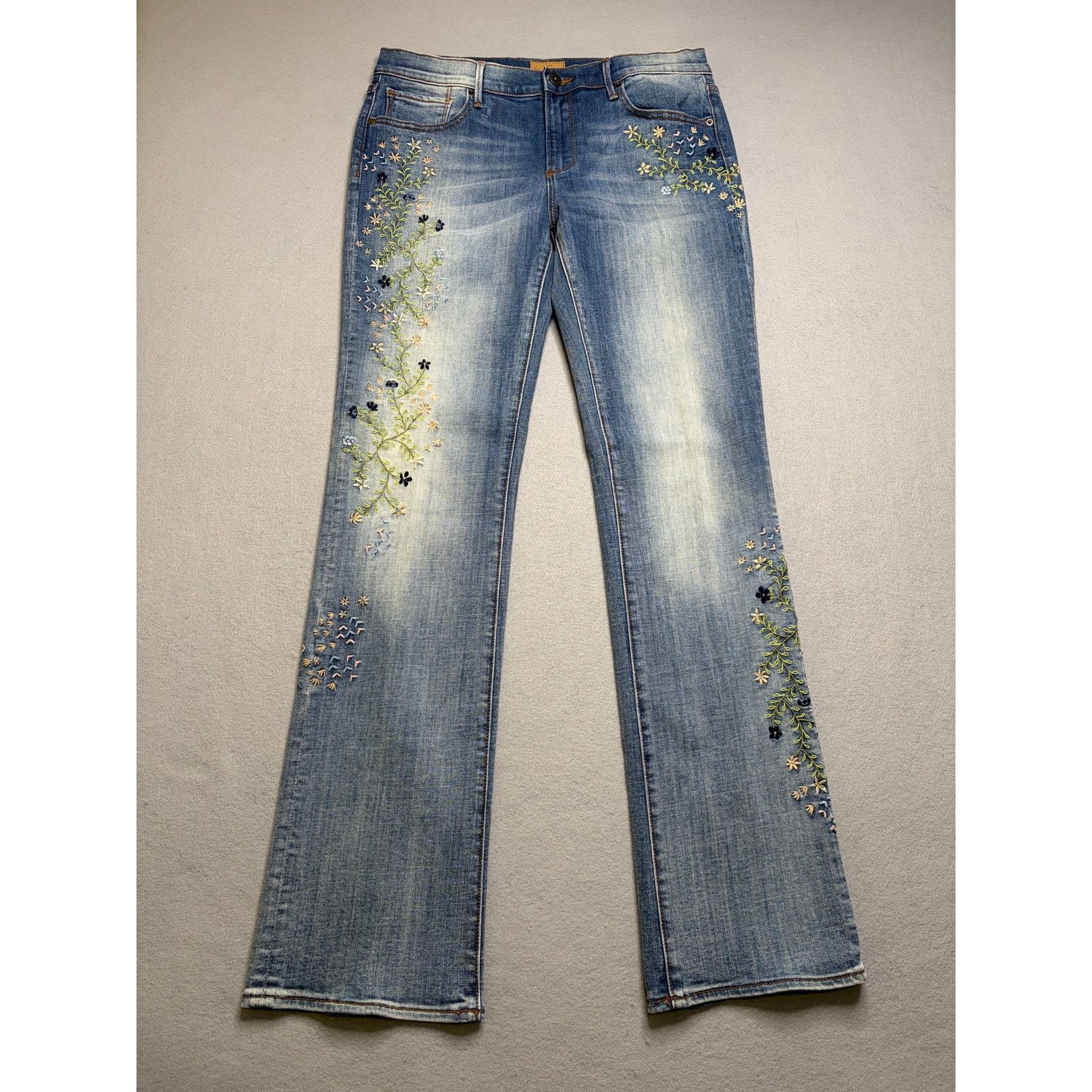 Other Driftwood Women’s Embroidered Floral Jeans Sz 29 Classic Fit Size 29" - 1 Thumbnail