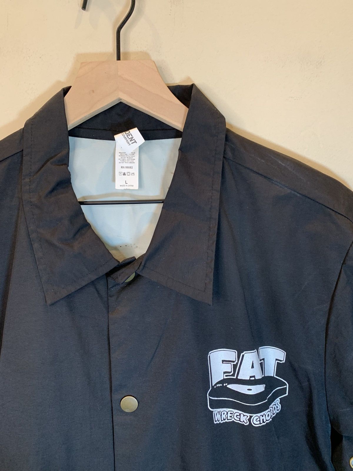 RARE* FAT Wreck Chords Records Music Label Jacket - Large