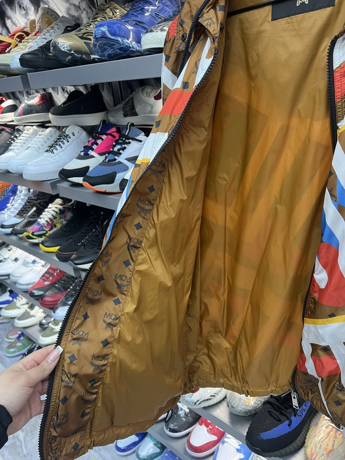 MCM MCM Cognac Windbreaker Hoodie Size US L / EU 52-54 / 3 - 10 Thumbnail