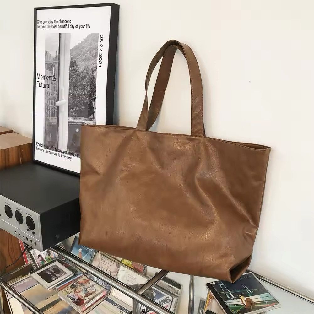 Japanese Brand × Leather Big Capacity Soft Leather Shoulder Bag Size ONE SIZE - 3 Thumbnail