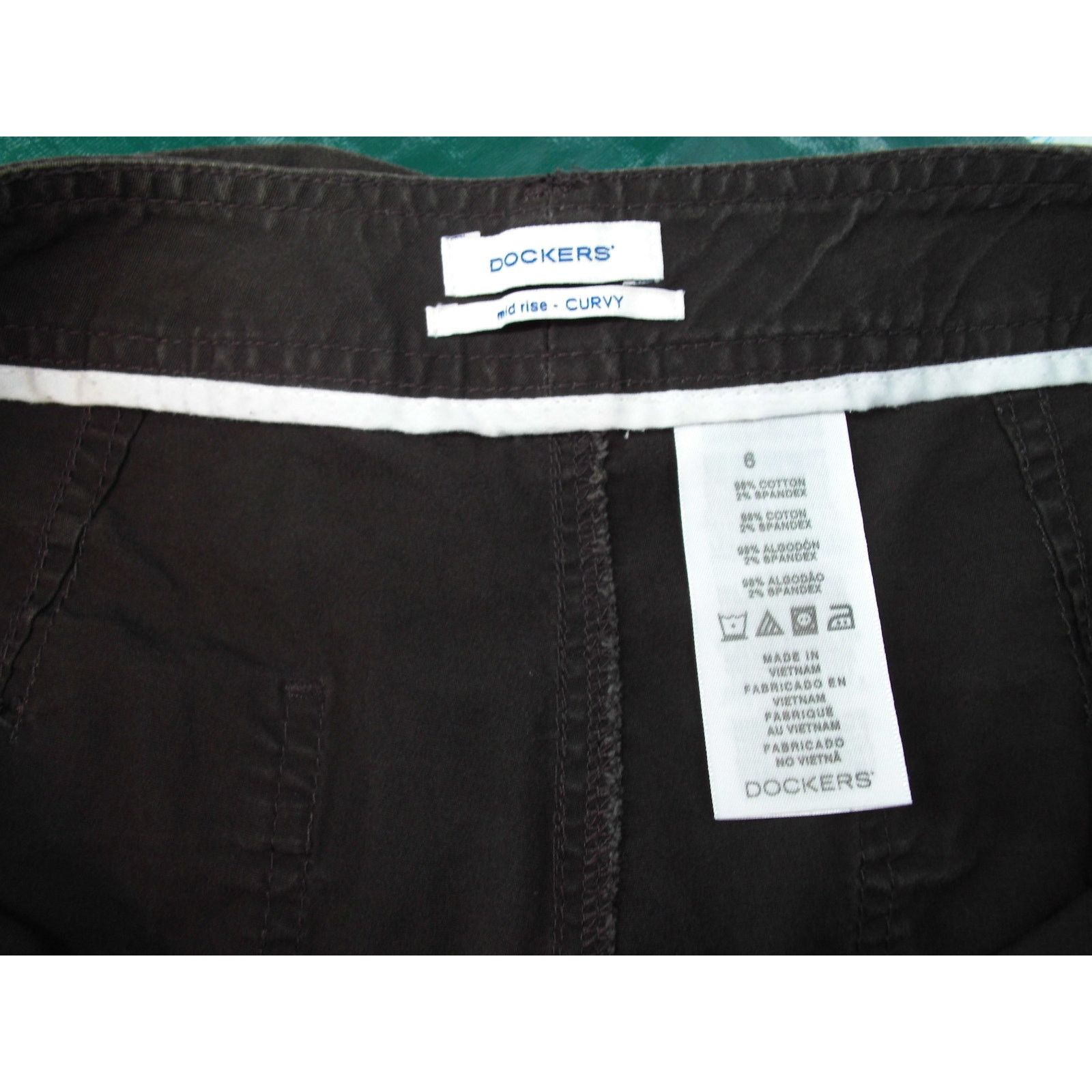 Dockers Dockers Size 6 Mid Rise Curvy Brown Khaki Shorts Pockets Size 28" / US 6 / IT 42 - 6 Thumbnail