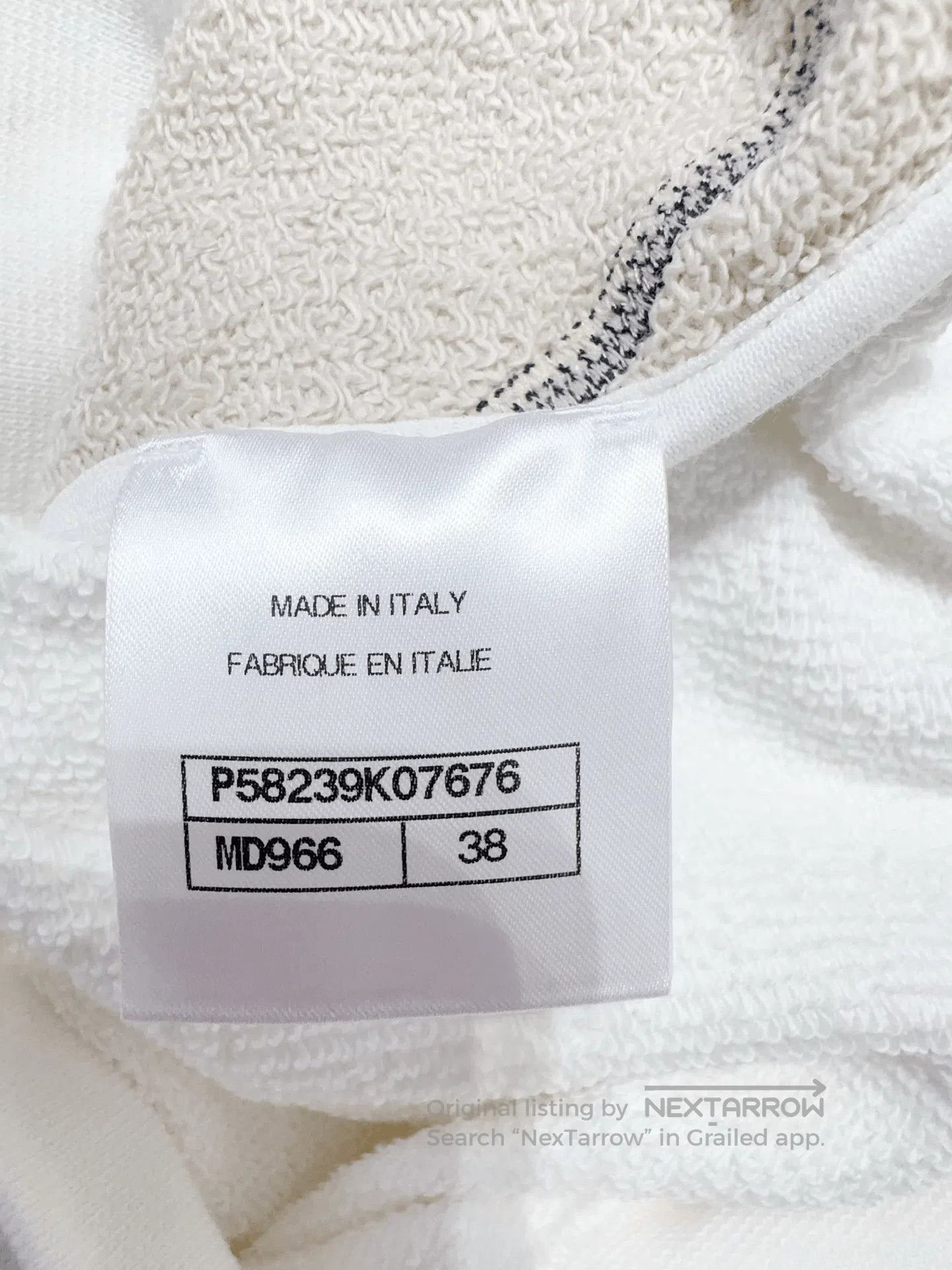 Chanel Chanel Large Double C Logo Sweatshirt. Size S / US 4 / IT 40 - 4 Thumbnail