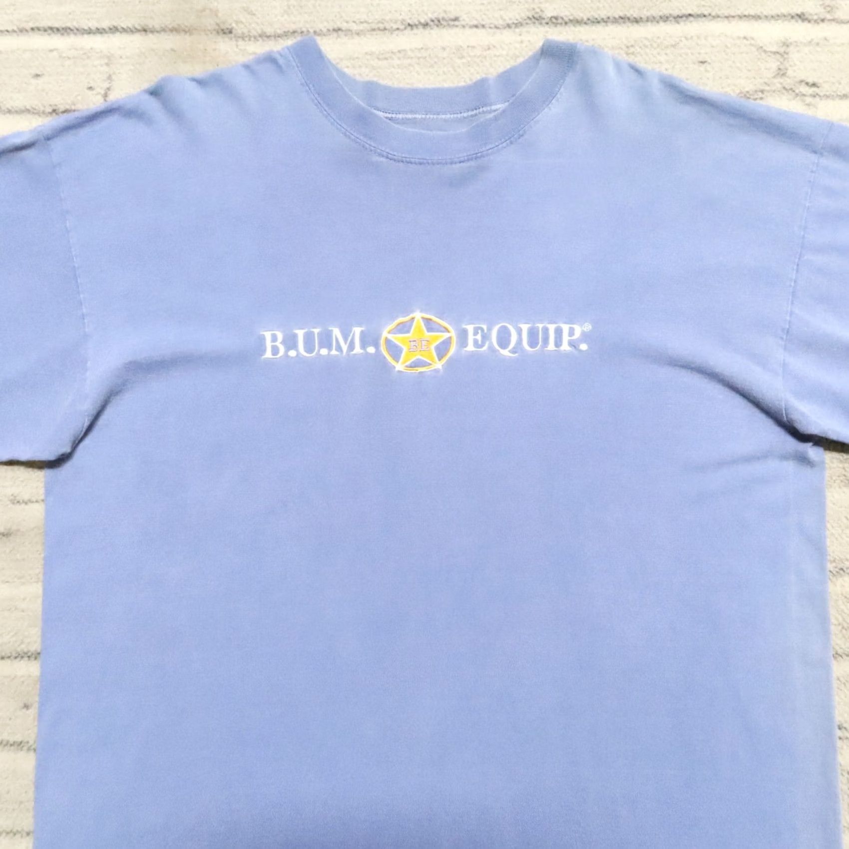 Vintage VINTAGE BUM Equipment Distressed Shirt Mens L Blue 90s Tshirt Size US L / EU 52-54 / 3 - 2 Thumbnail