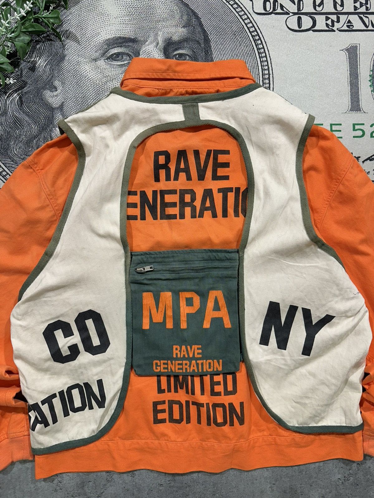 Japanese Brand Rare Vintage Japanese Rave Generation Utility Vest Jacket Size US L / EU 52-54 / 3 - 9 Thumbnail