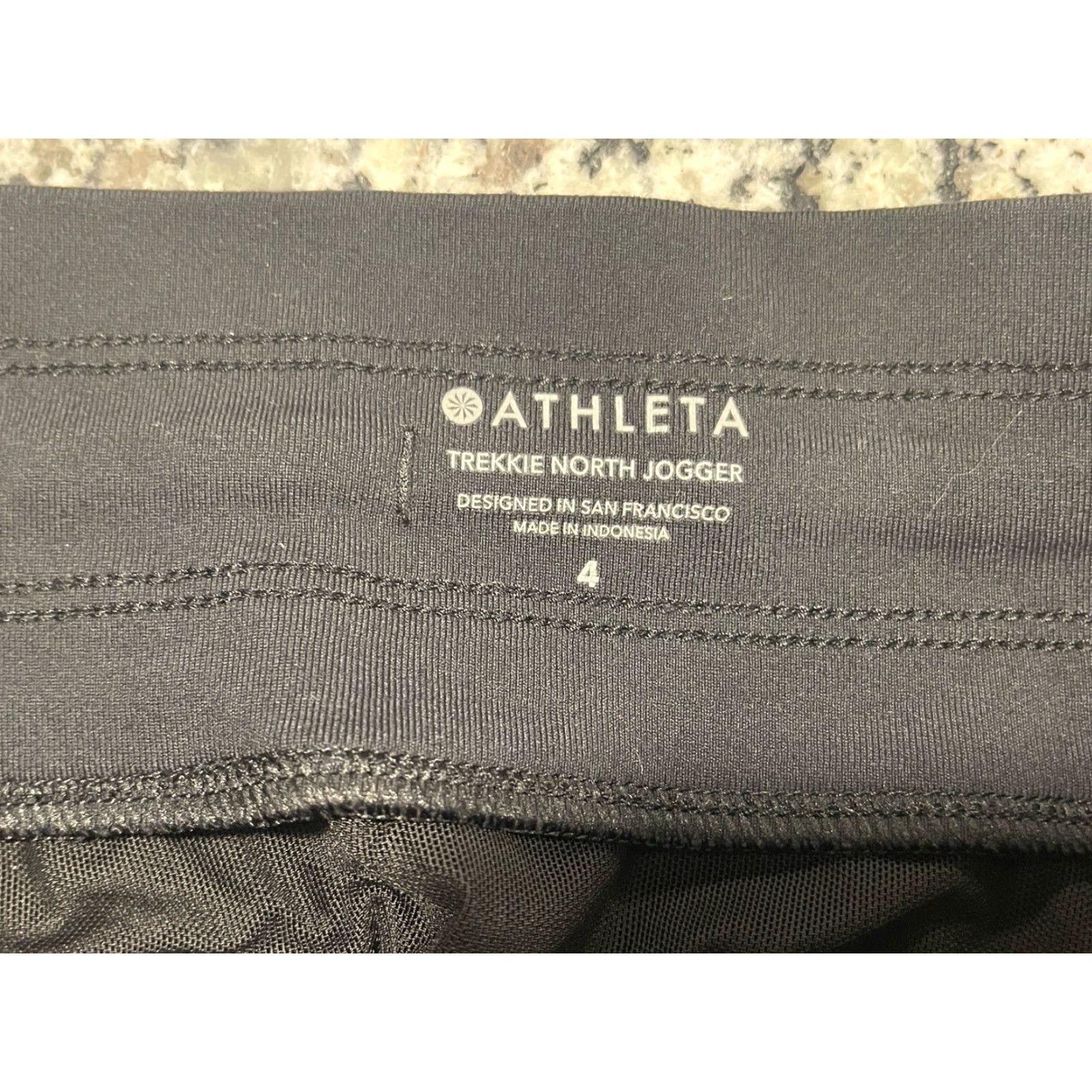 Athleta Athleta Trekkie North Jogger Pants Womens 4 Black Size 27" / US 4 / IT 40 - 3 Thumbnail