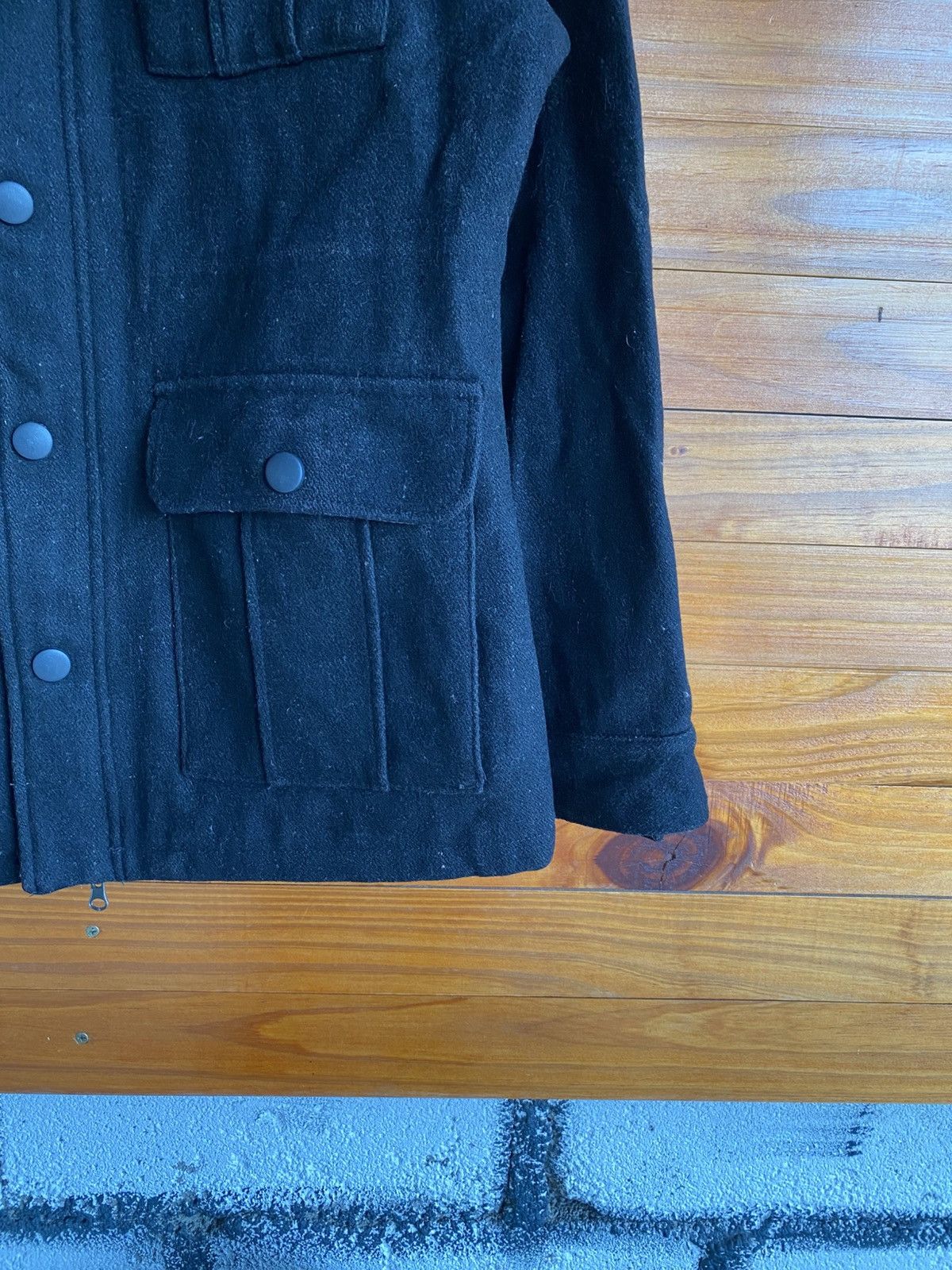 Japanese Brand Vintage Military-Style Black Wool Jacket with Camo Lining Size US M / EU 48-50 / 2 - 9 Thumbnail