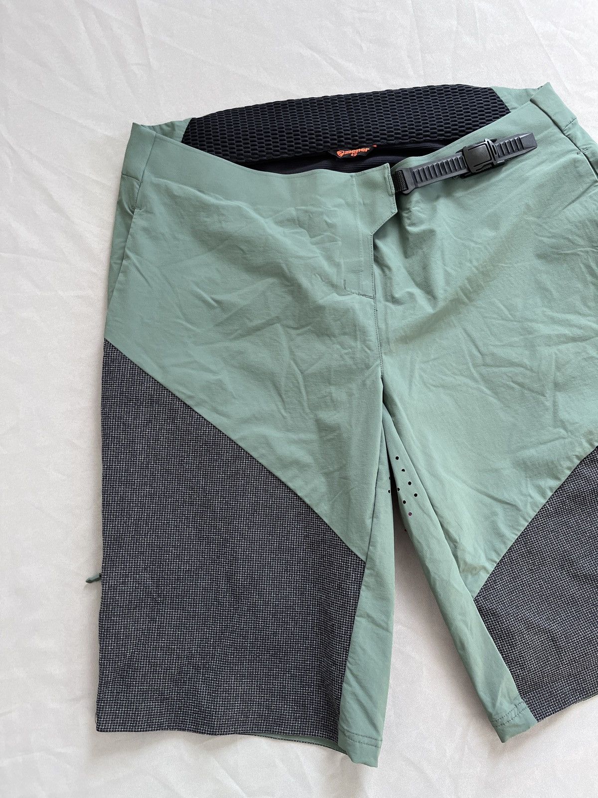 Other Ziener NIBAN X-SHAPE Cycling Shorts Size US 34 / EU 50 - 4 Thumbnail