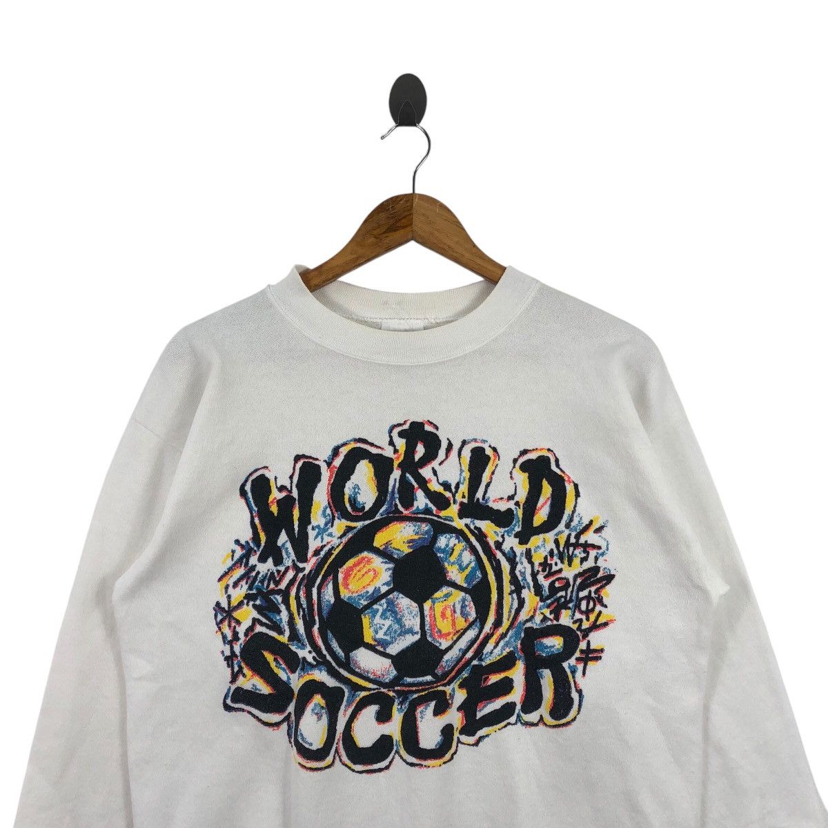 Vintage Vintage WORLD SOCCER FOOTBALL Made In Usa Sweatshirt Size US L / EU 52-54 / 3 - 3 Thumbnail