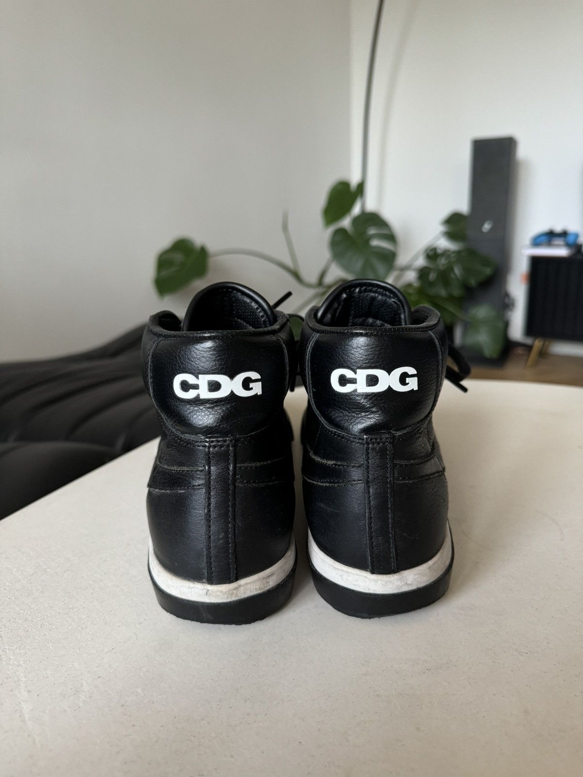 Comme des Garcons Black Comme des Garcons Black x Nike Blazer High Leather CDG Japan Size US 8.5 / EU 41-42 - 2 Thumbnail