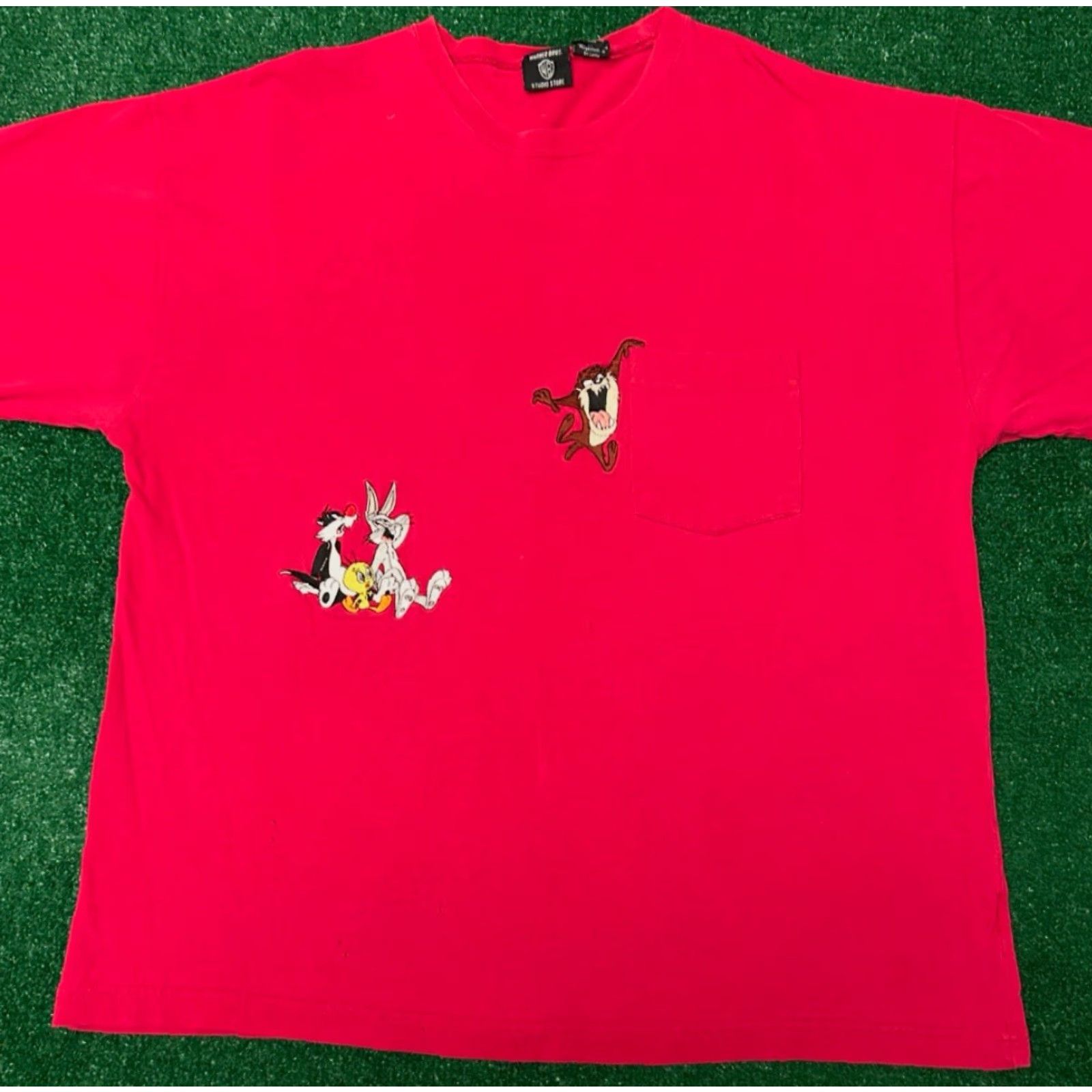 Vintage VINTAGE Looney Tunes Embroidered Bugs Bunny Taz Pocket Shirt XL Red 1990s 90s Mens Pocket Shirt Size US XL / EU 56 / 4 - 7 Thumbnail