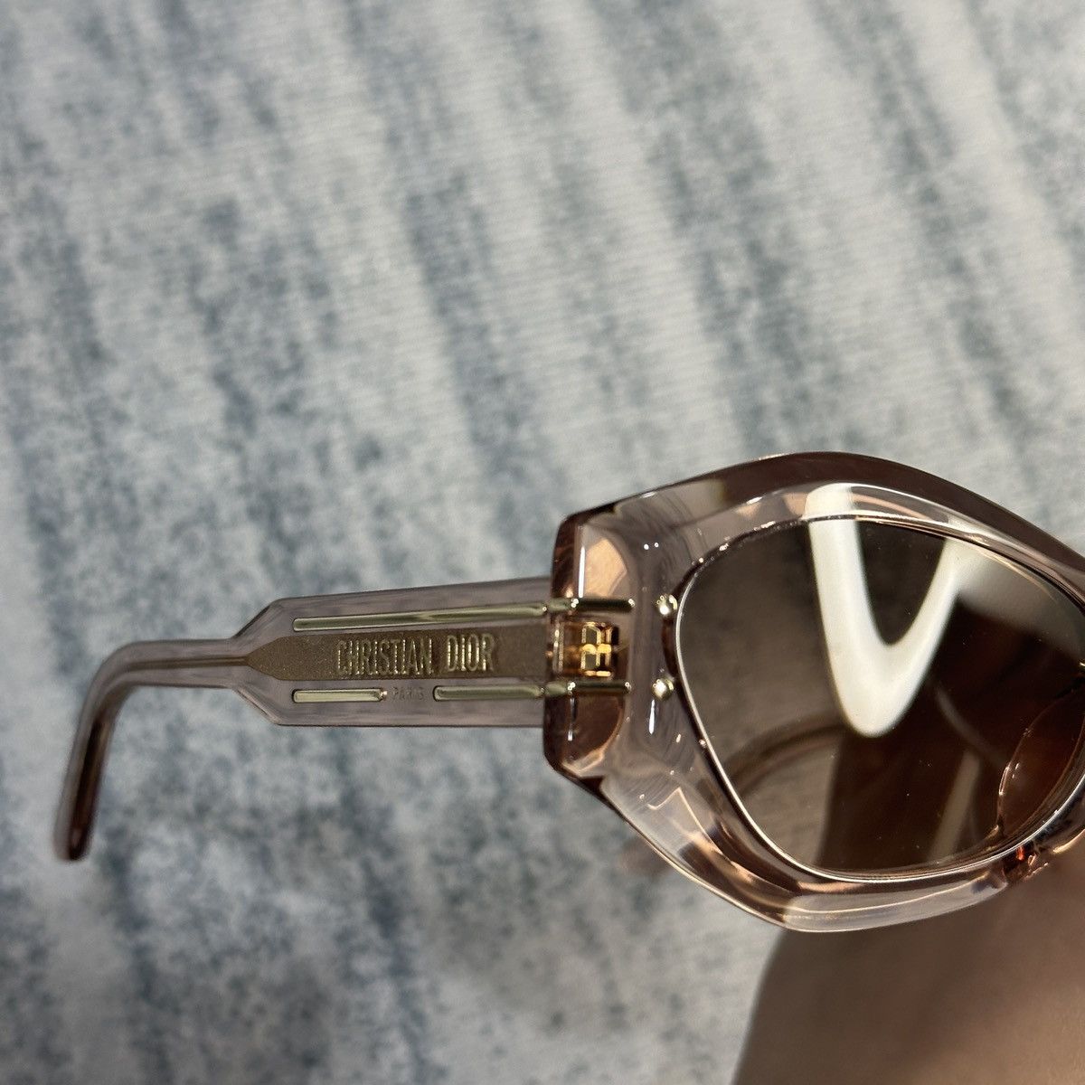 Dior DIORSIGNATURE B1U 40F1 SUNGLASSES Size ONE SIZE - 5 Thumbnail