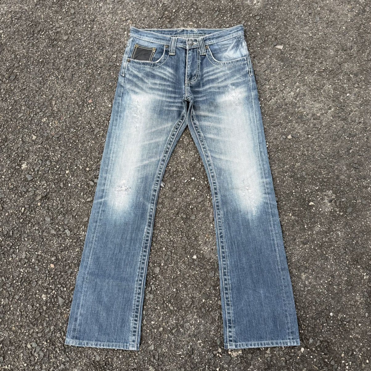 Japanese Brand W31 VINTAGE TRIM FLARE FADED DENIM JEAN PANTS Size US 31 - 1 Thumbnail