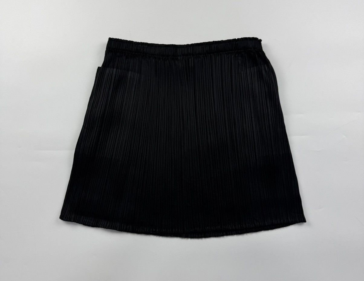 Pleats Please Issey Miyake Issey Miyake Pleats Please with Pocket Pleated Skirt Size 28" / US 6 / IT 42 - 2 Thumbnail