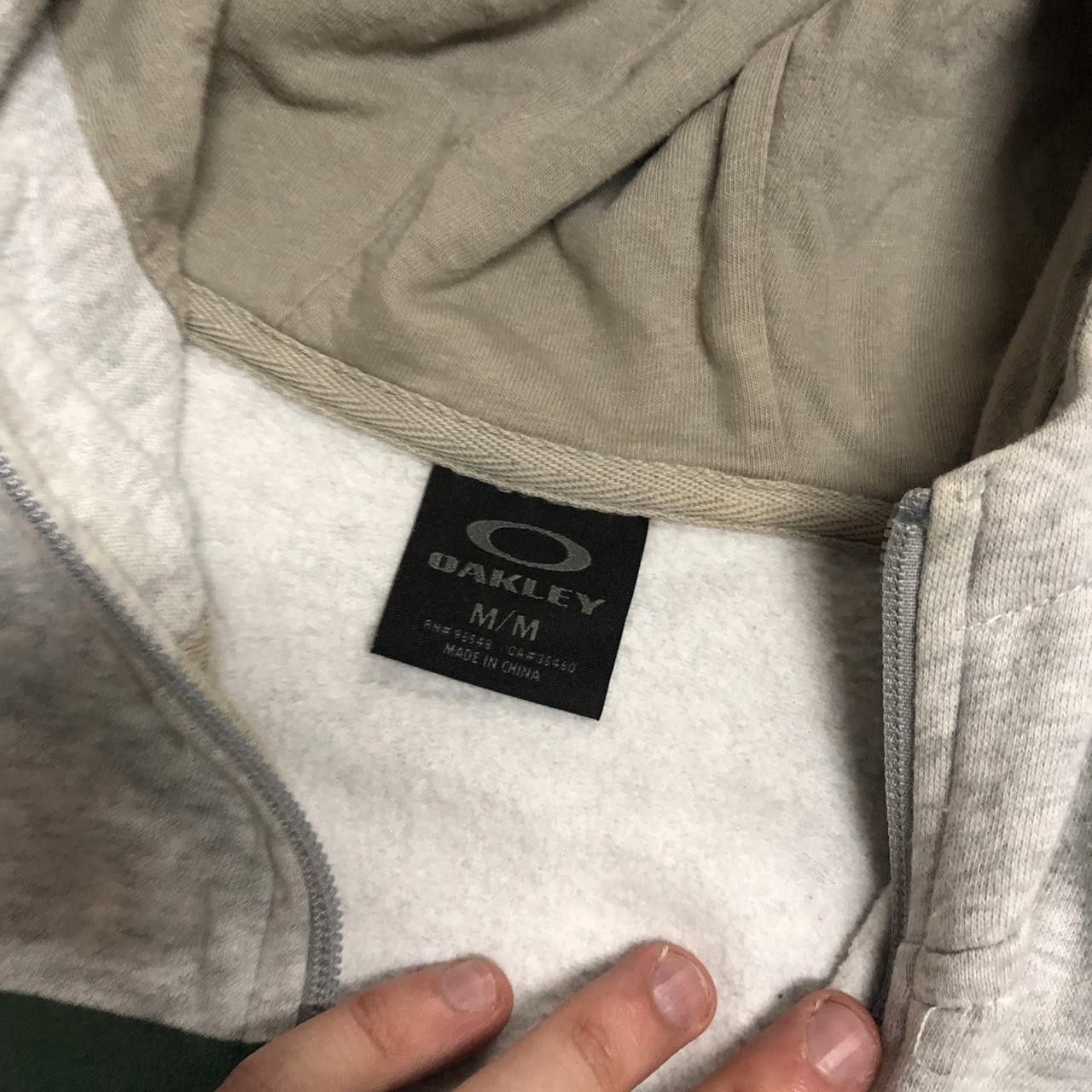Oakley Grey Oakley zip up hoodie with green accents Size US M / EU 48-50 / 2 - 3 Thumbnail