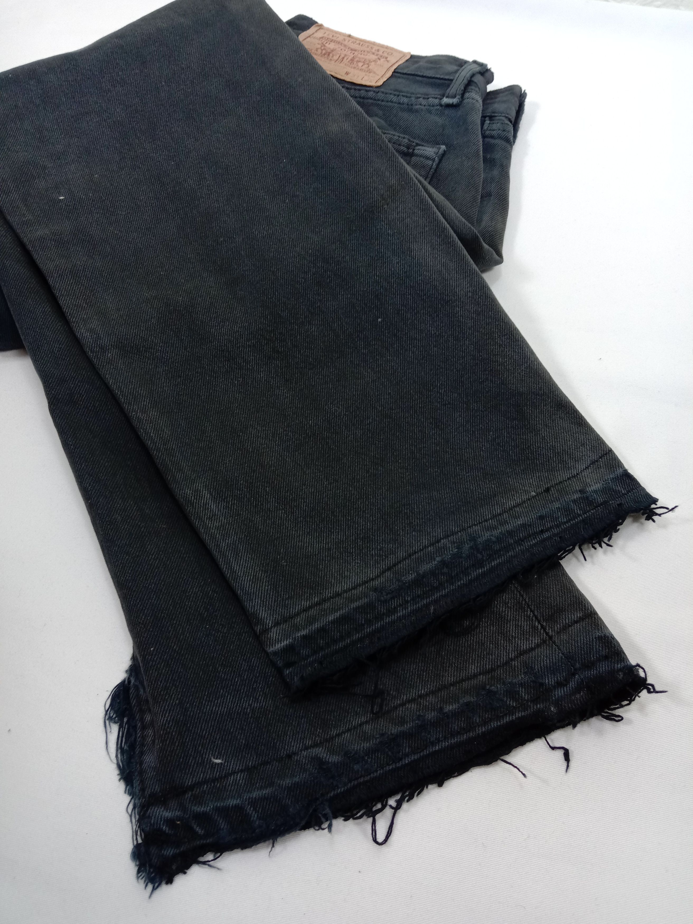 Levi's Vintage Levi's 501 Jeans Faded Black Distressed Denim Size US 31 - 13 Thumbnail