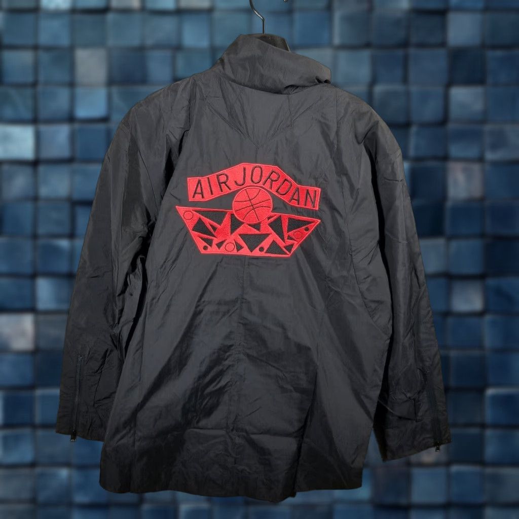 Jordan Brand Jordan x Nina Chanel Abney Women's M Jacket Black University Red Nike DO4152-010 Size M / US 6-8 / IT 42-44 - 1 Thumbnail