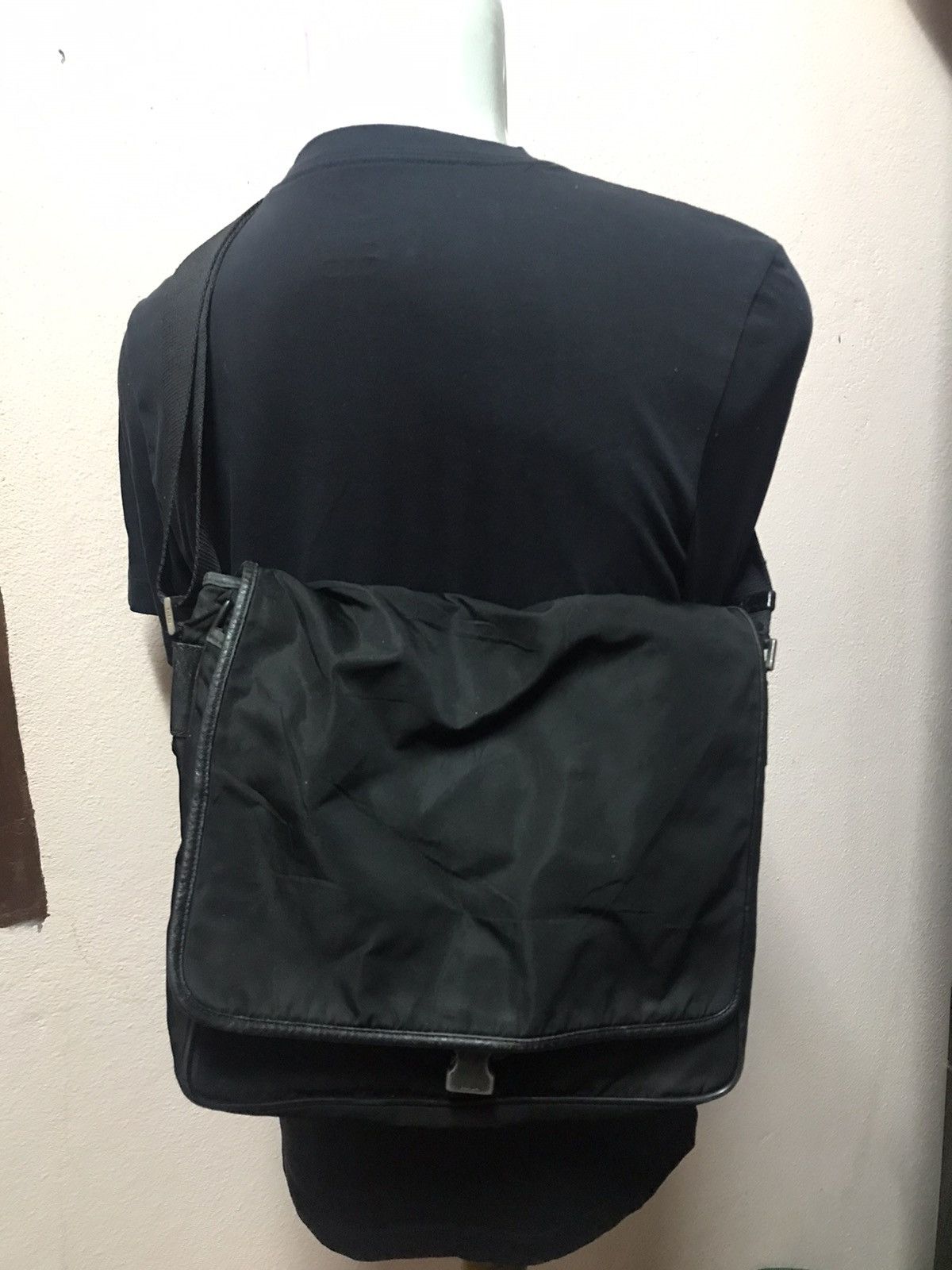 Prada AUTHENTIC PRADA BLACK SHOULDER BAG Size ONE SIZE - 2 Thumbnail