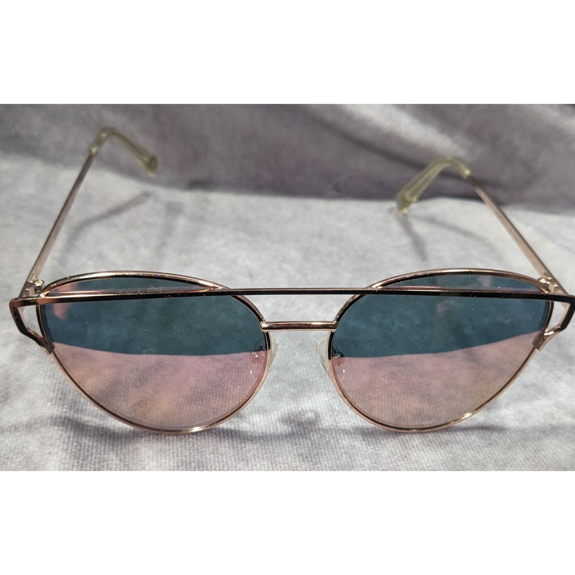 American Eagle Outfitters American Eagle Preppy Gold Tone Mirror Lens Aviator SUnglass Size ONE SIZE - 1 Thumbnail