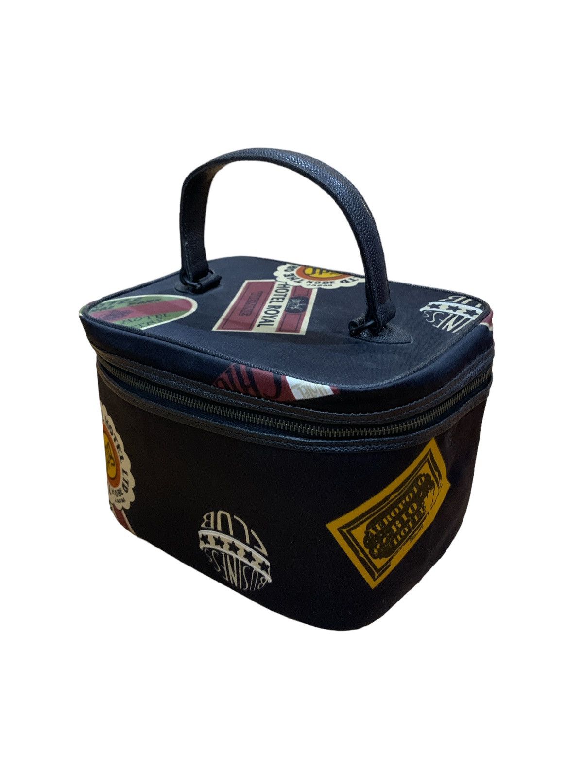 Jean Paul Gaultier JPG INTERNATIONAL HOTEL PASS TOILETRY POUCH COSMETIC BAG Size ONE SIZE - 2 Thumbnail