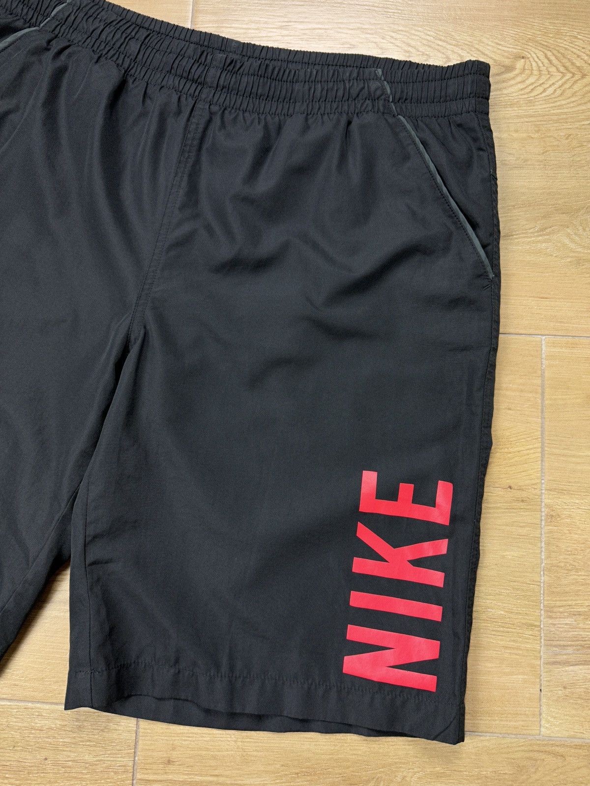 Nike × Vintage Vintage Y2K Nike Big Logo Nylon Shorts Size US 34 / EU 50 - 3 Thumbnail