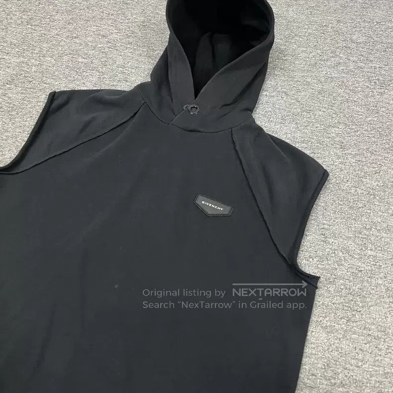 Givenchy Givenchy Sleeveless hooded sweatshirt with leather label Size US XS / EU 42 / 0 - 3 Thumbnail