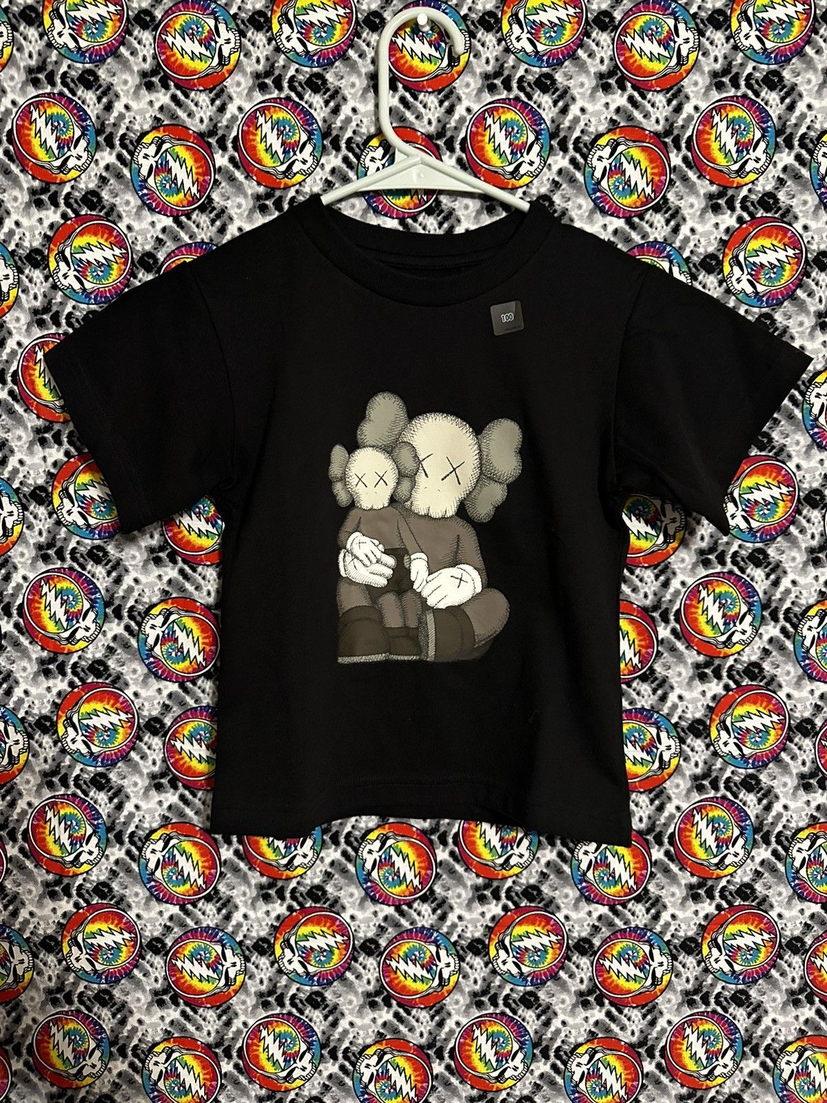 Kaws × Uniqlo KAWS Uniqlo Graphic Tee Size US XXS / EU 40 - 2 Thumbnail
