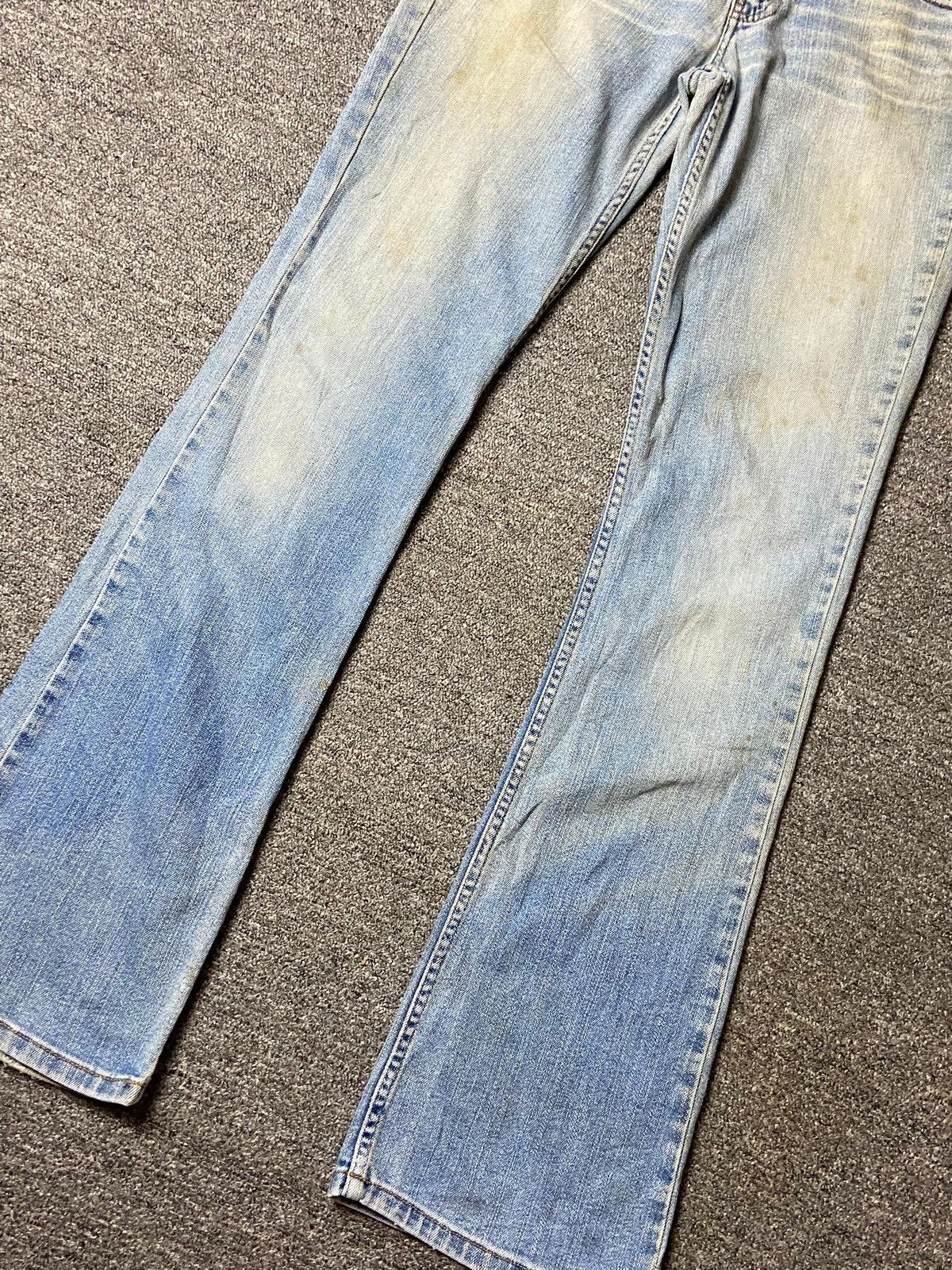 American Eagle Outfitters American Eagle Outfitters Flare Fit Jeans (143) Size 28" / US 6 / IT 42 - 10 Thumbnail