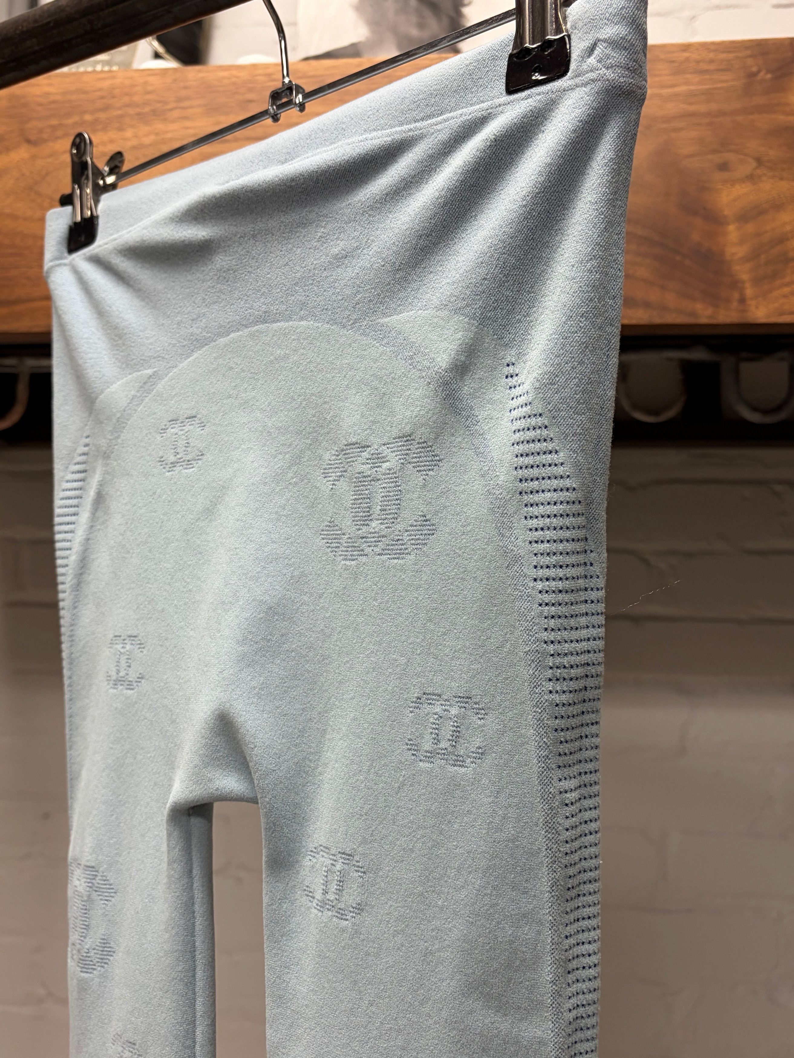 Chanel SS2021 Chanel Light Blue Monogram Tights Size 27" / US 4 / IT 40 - 6 Thumbnail