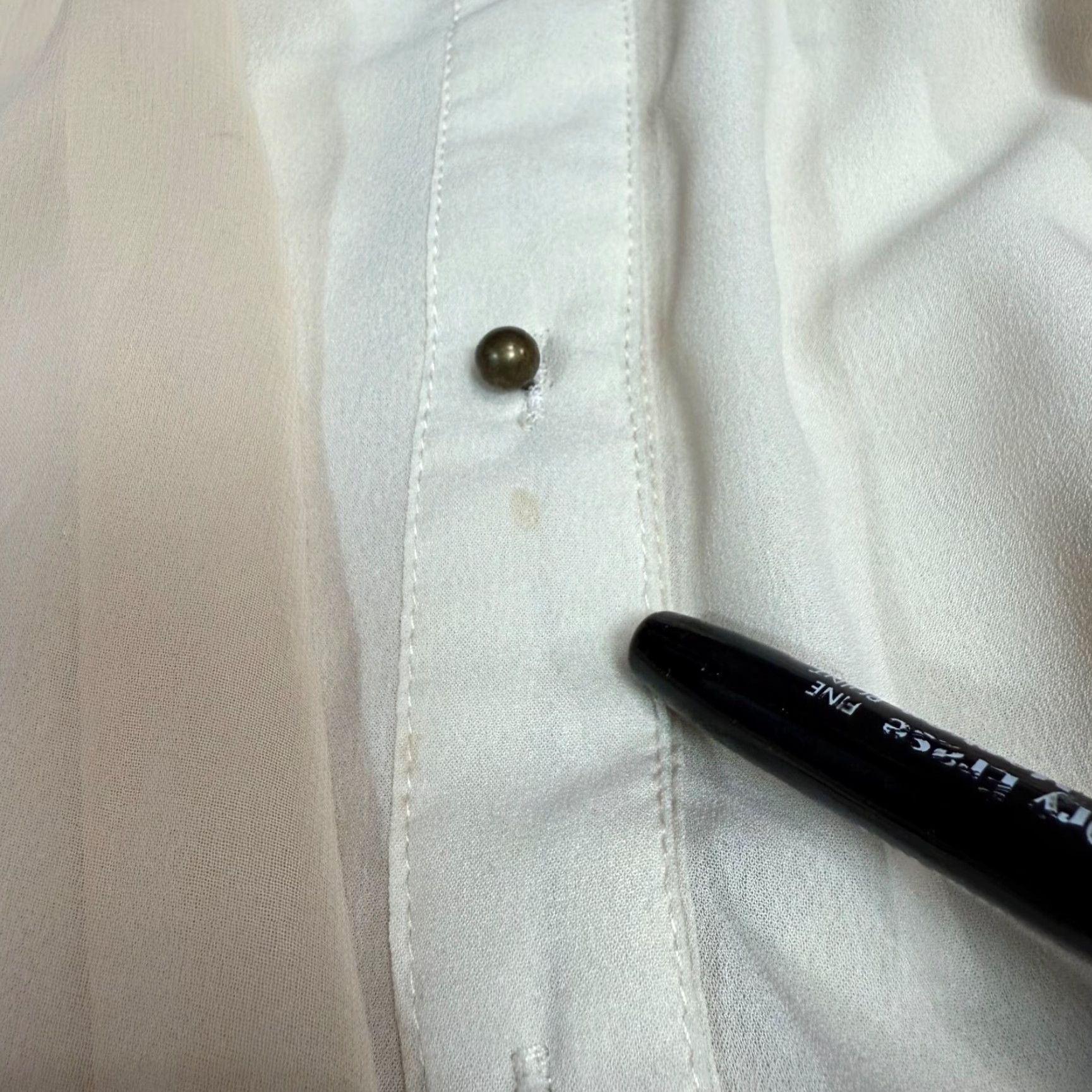 Vintage BLVD Blouse Sleeveless Tie Neck Button Front Beige XS? No, Size L Beige Blouse Women BLVD Sleeveless Tie Neck Button Front Blouse L Beige Women Size L / US 10 / IT 46 - 5 Thumbnail