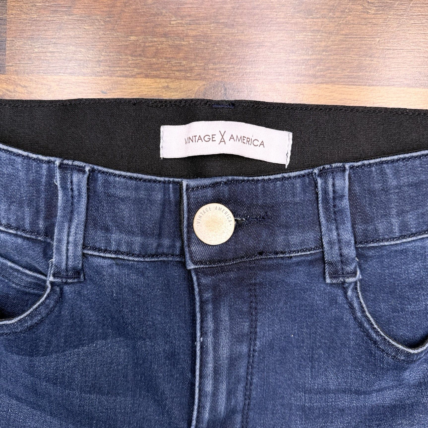 Vintage Vintage America Jeans Womens 12 Straight Jeans City Blue 5-Pocket Regular Rise Mid Denim Cotton Blend Stretch Inseam 29 in Zip Button 31 Waist NWT Size 34" / US 12 / IT 48 - 4 Thumbnail