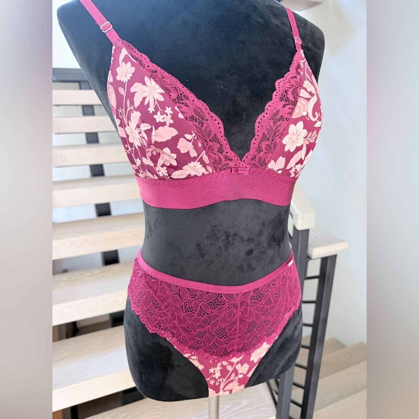 la Vie en Rose New Y2K Vintage Maroon Floral Lace Intimate Set size S Size ONE SIZE - 2 Thumbnail
