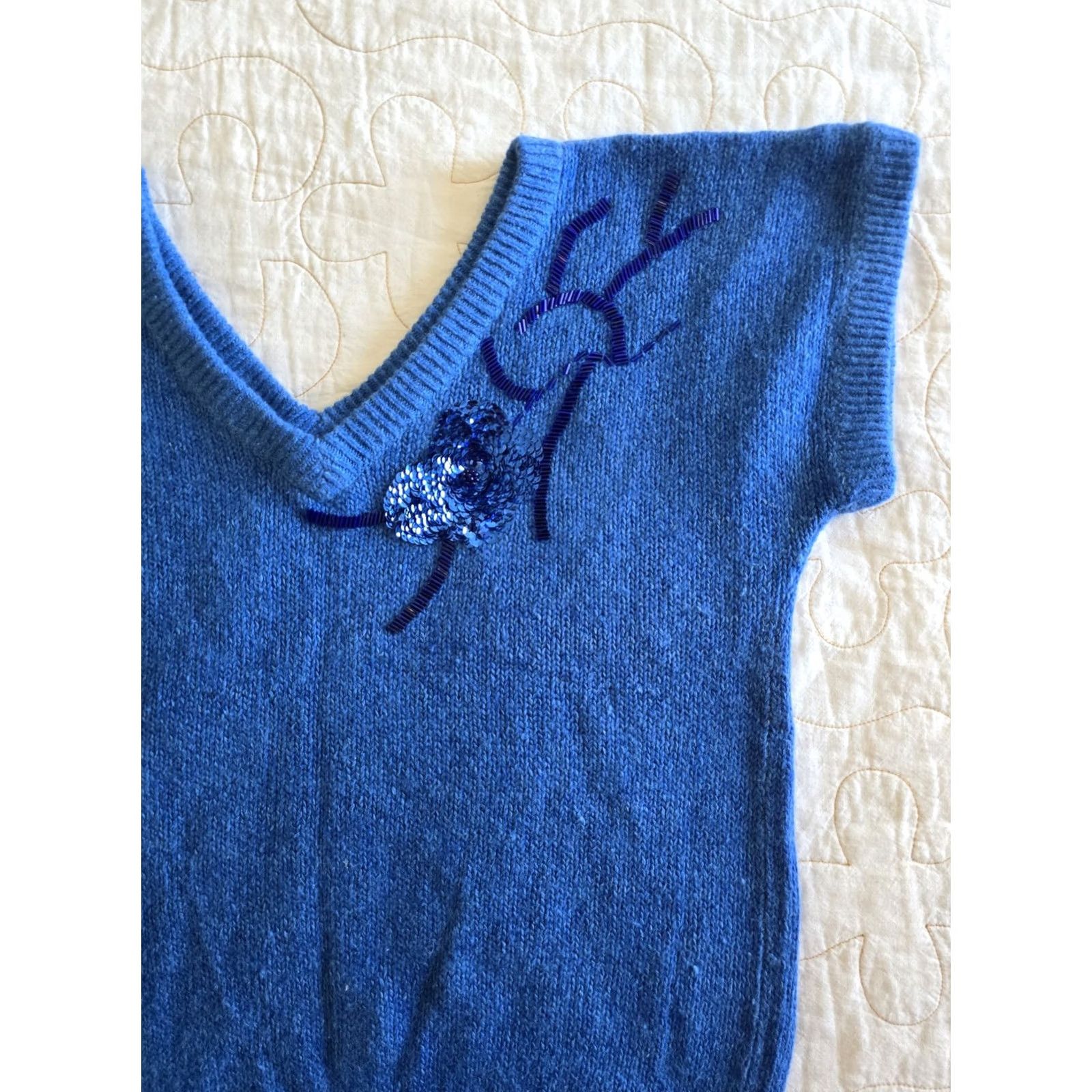 Vintage VINTAGE 80s Sweater Blue Beaded Sequins Womens Small Medium Short Sleeve Wool Blend Party 1980s Beaded Sequins Size S / US 4 / IT 40 - 2 Thumbnail