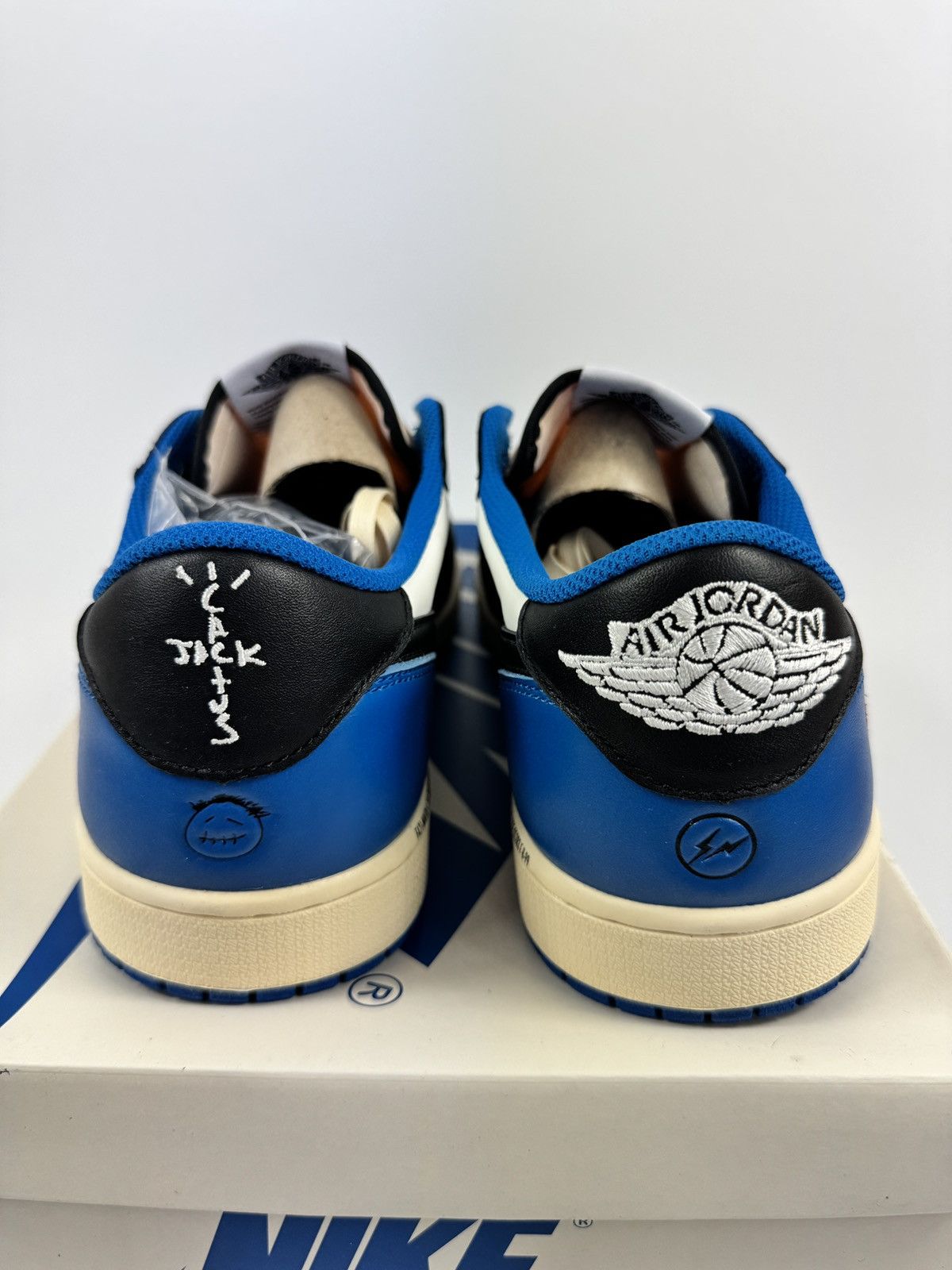 Nike × Travis Scott JORDAN 1 RETRO LOW FRAGMENT X TRAVIS SCOTT SNEAKERS Size US 11 / EU 44 - 5 Thumbnail