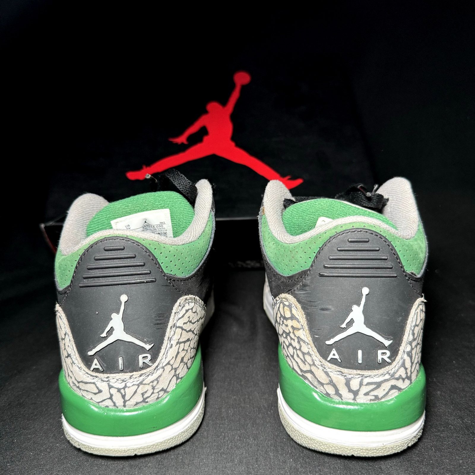 Jordan Brand × Nike Size 5 - Nike Air Jordan 3 Retro GS Pine Green 2021 Shoes Size US 5 / EU 37 - 5 Thumbnail