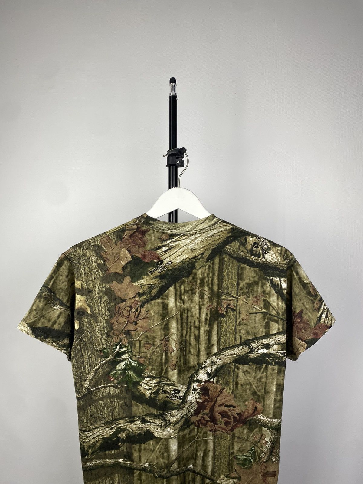 Carhartt × Vintage Crazy Faded Vintage Realtree Camo T-Shirts Size US M / EU 48-50 / 2 - 7 Thumbnail