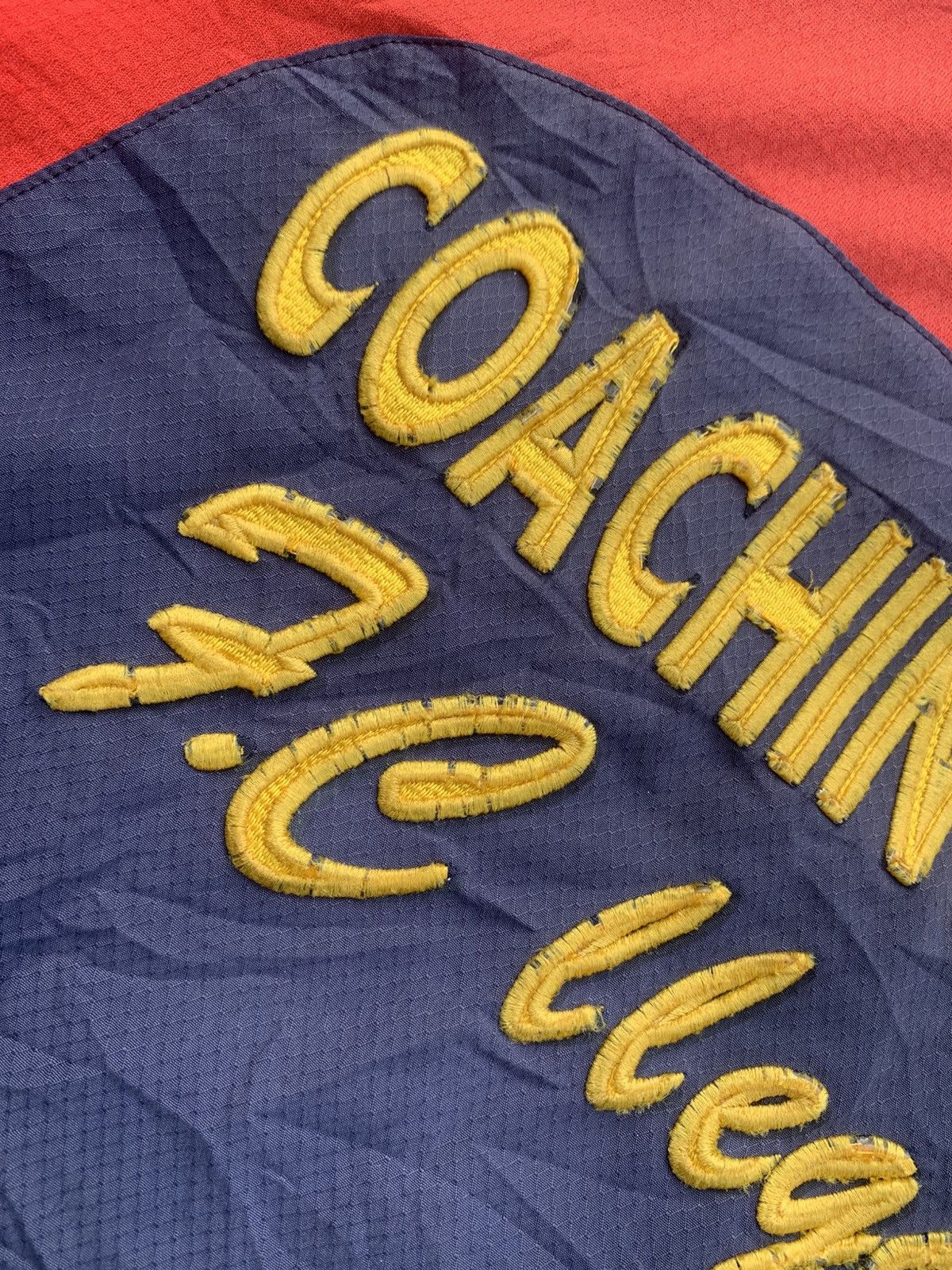 Umbro Vtg Umbro World Cup Logo Center Coaching Staff FC Ilegar a Size US XL / EU 56 / 4 - 7 Thumbnail