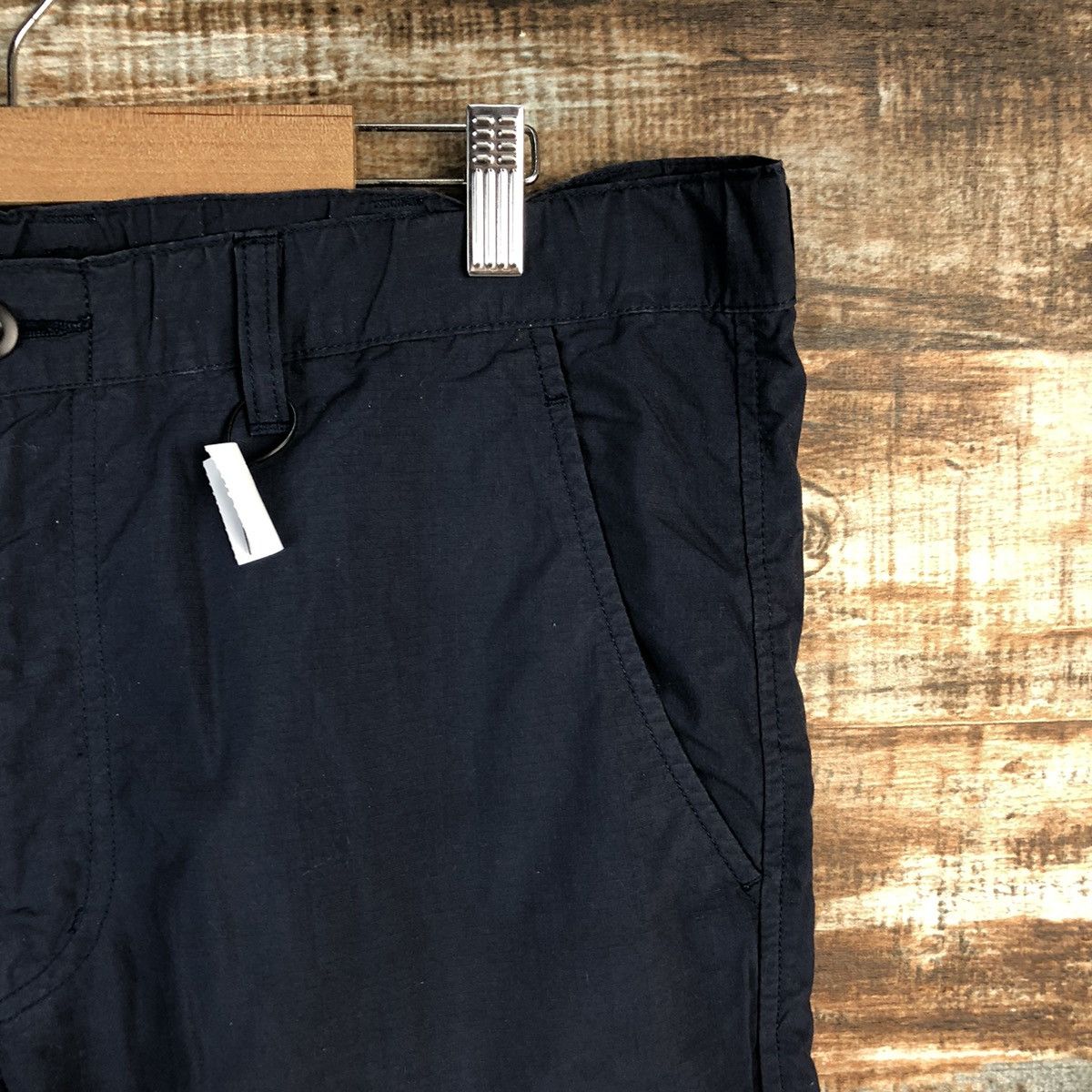 Japanese Brand Uniqlo Dark Blue multipocket Short Pants #A2379 Size US 33 - 8 Thumbnail